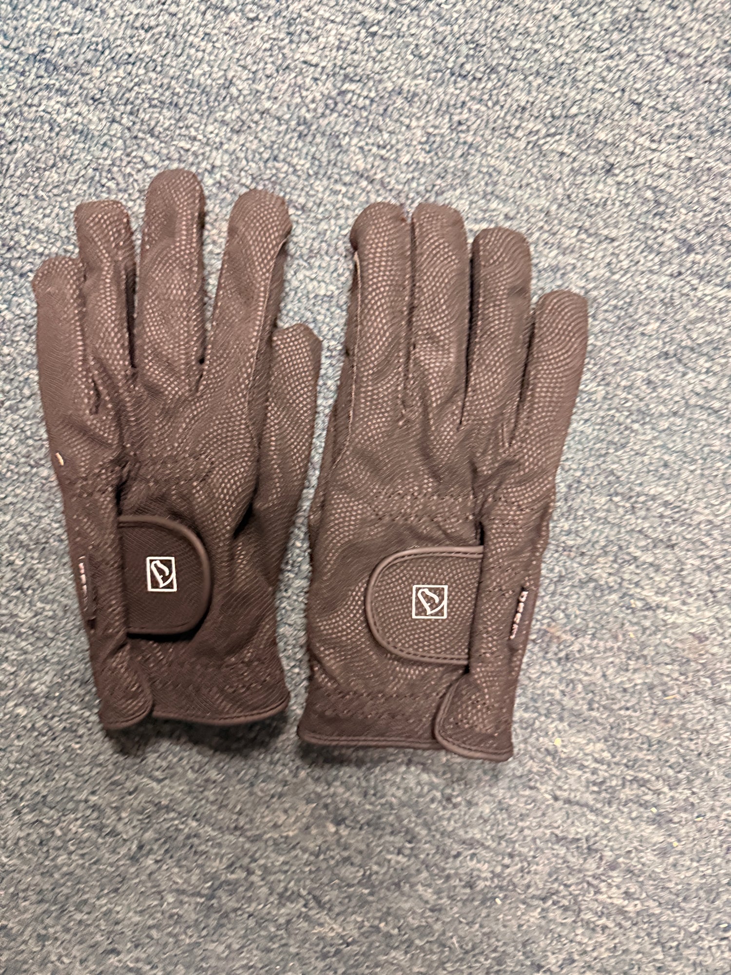 8 SSG Black winter type riding glove