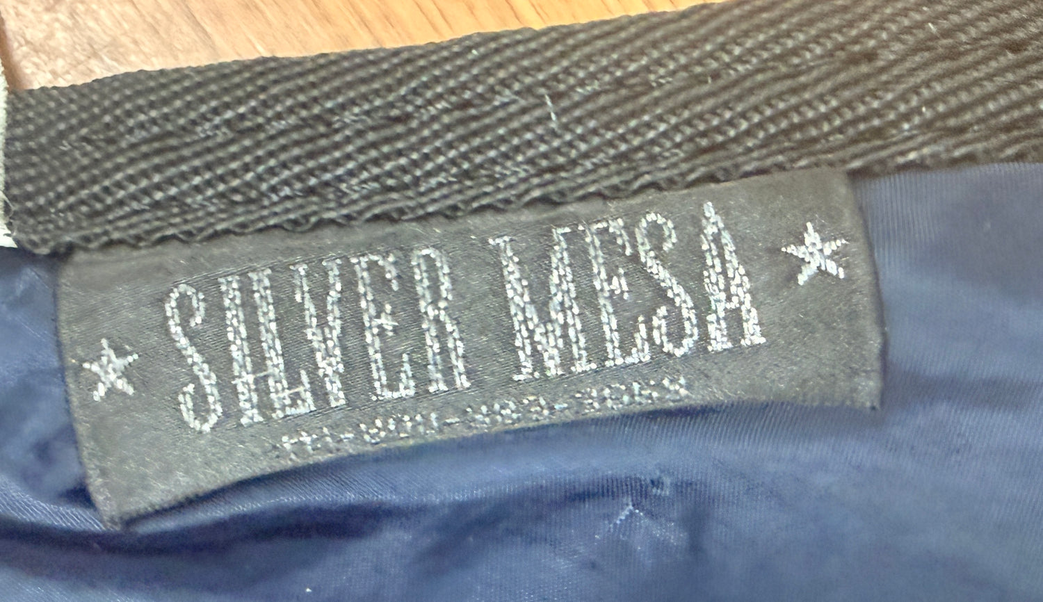 81 / 82 Med Weight Purple Blanket Liner closed Front