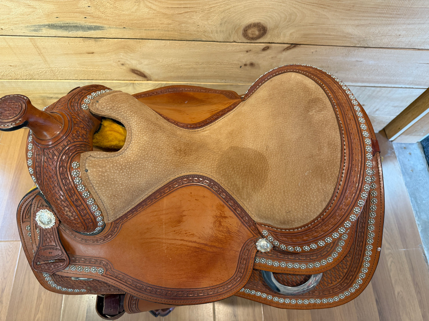 Saddle - Western 17" Dale Chavez