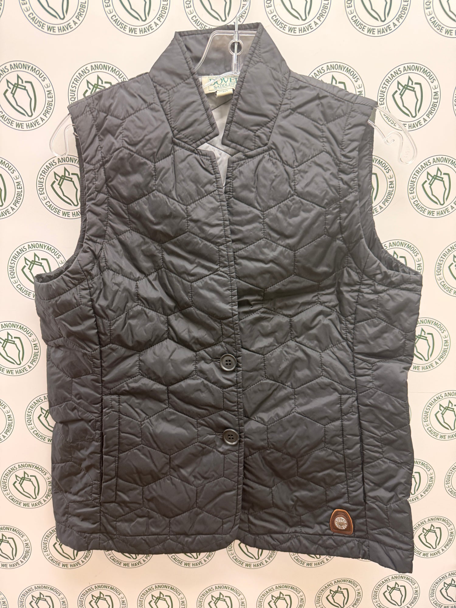 Med Women's Dover Saddlery Thin Quilted 2 button Vest