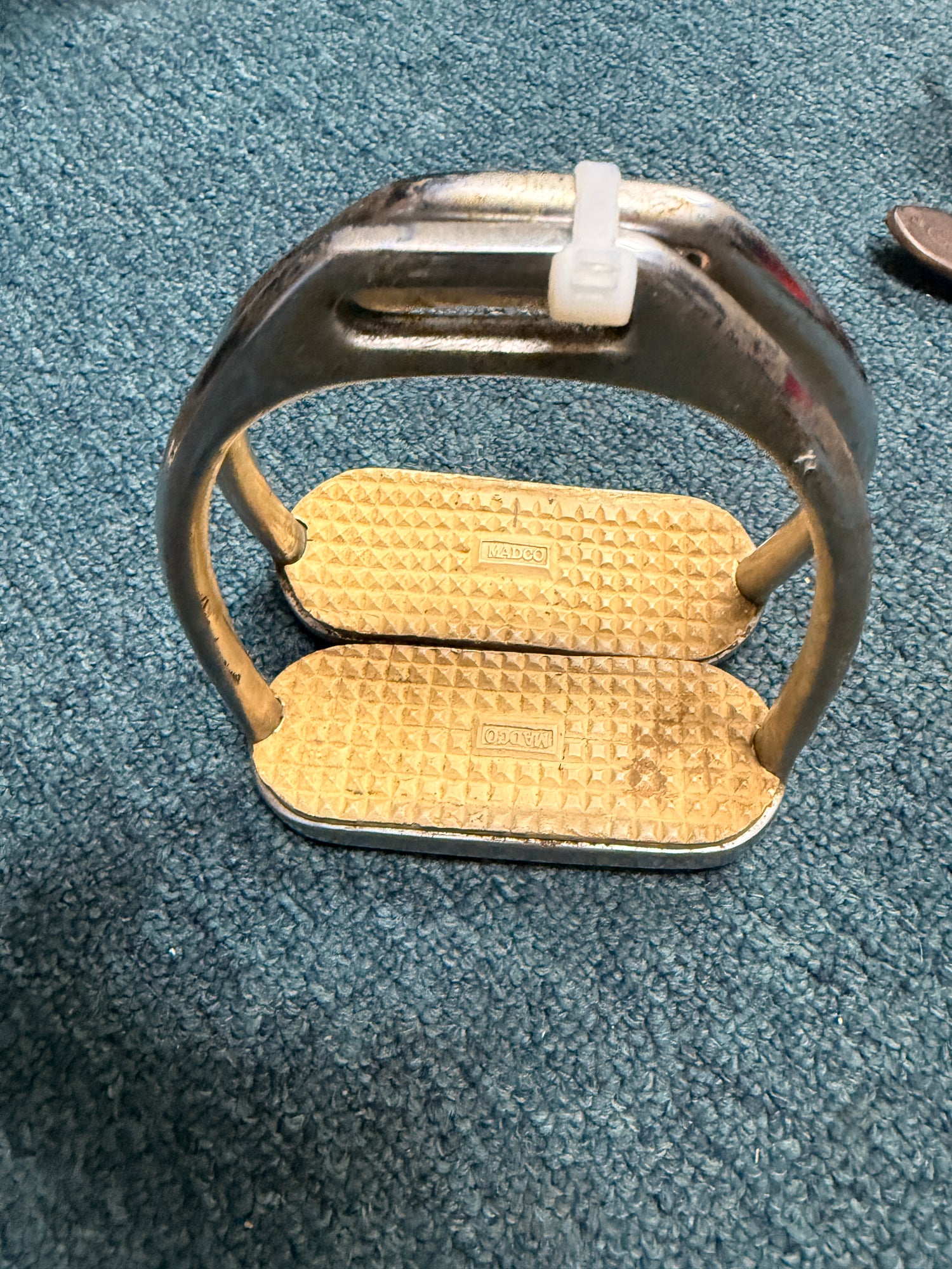 4.25" English stirrups
