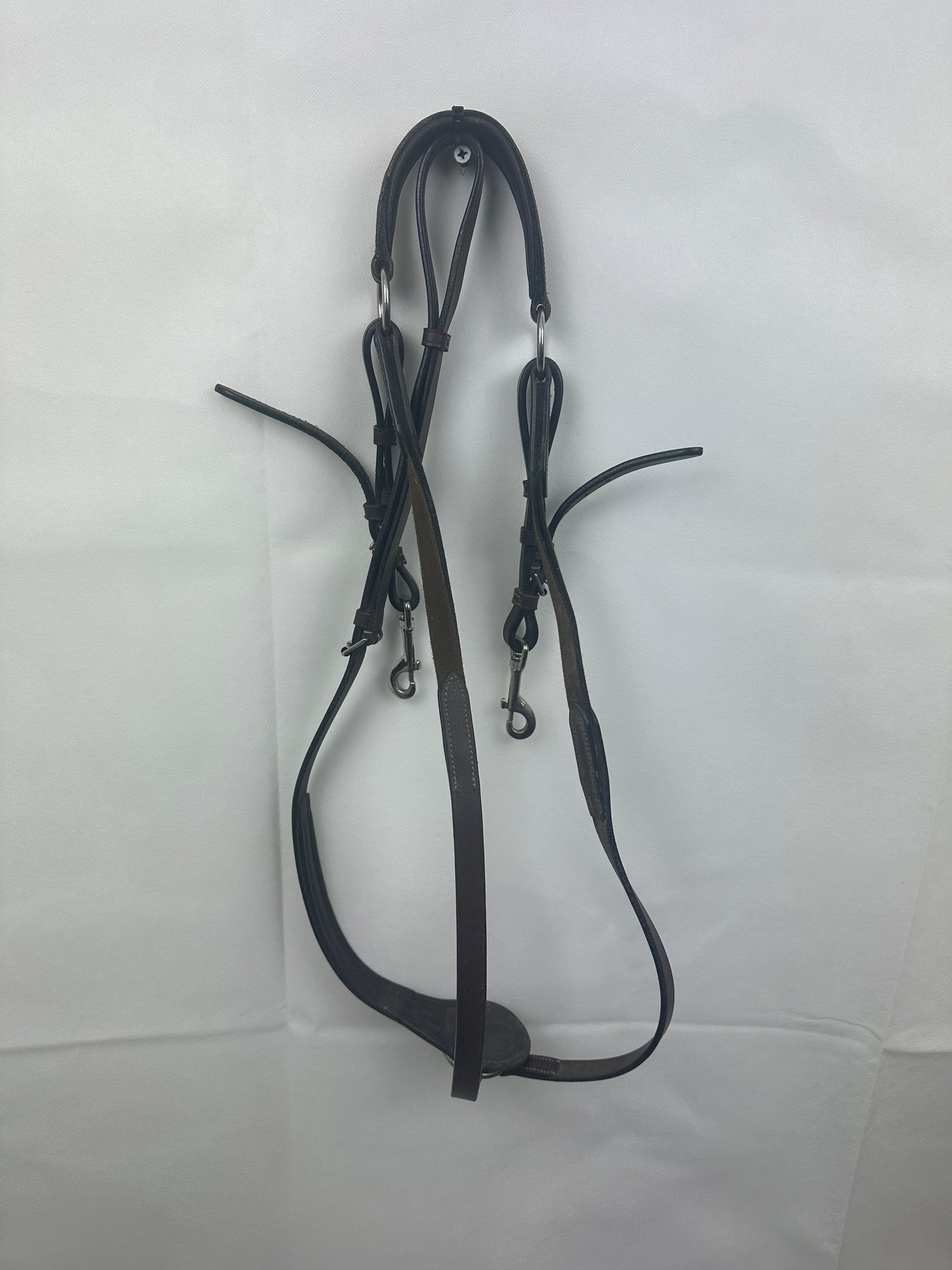 Harwich breastplate with elastic