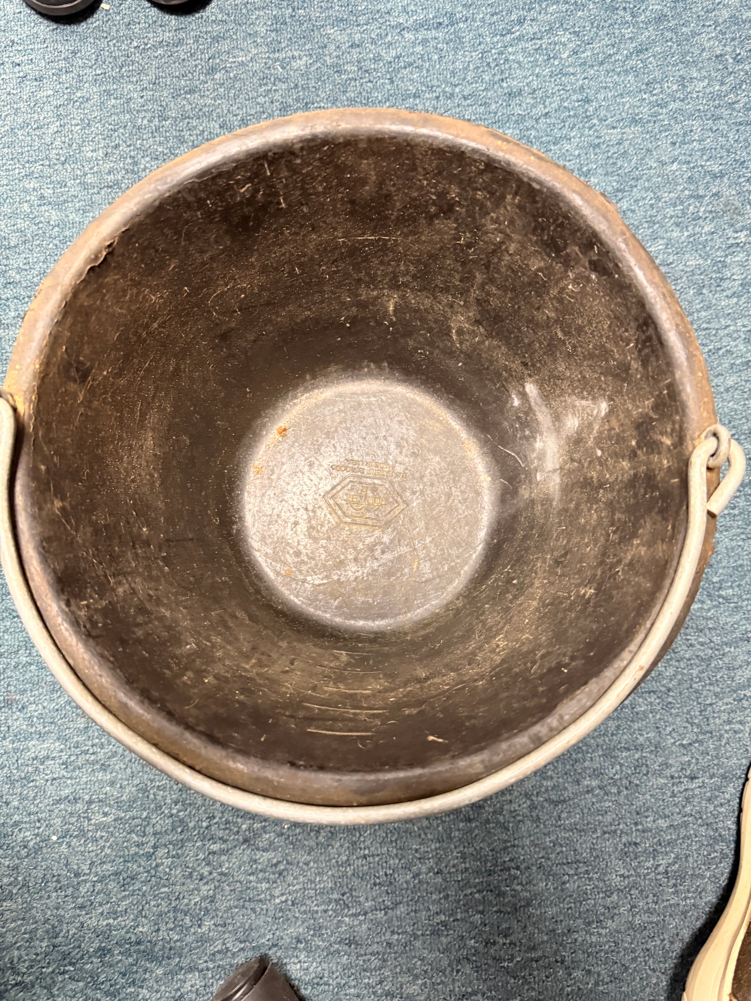 2 Gallon Rubber bucket
