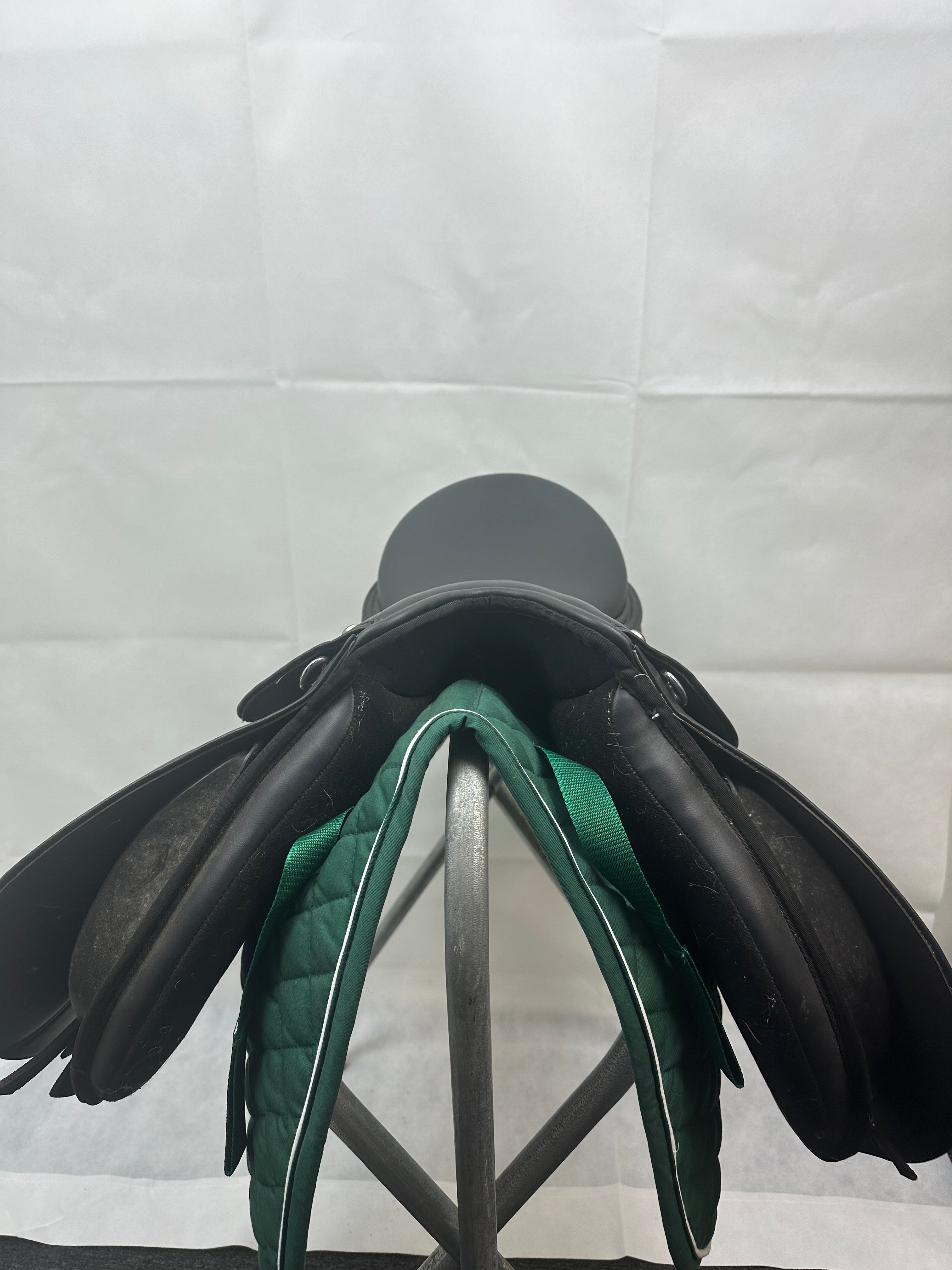 Saddle - English AP 17