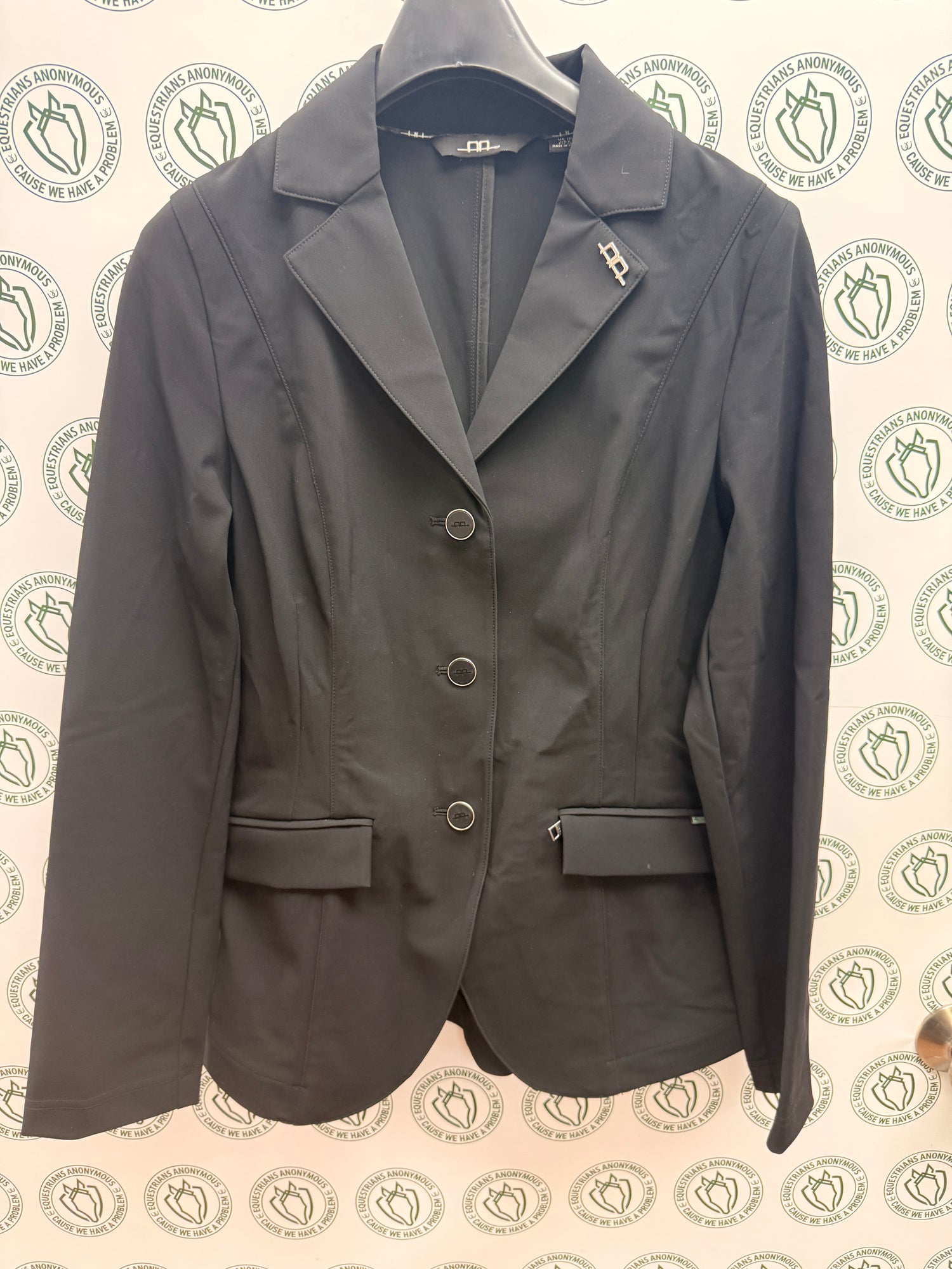 6 Women's  Horsewares Black show coat 3 buttons