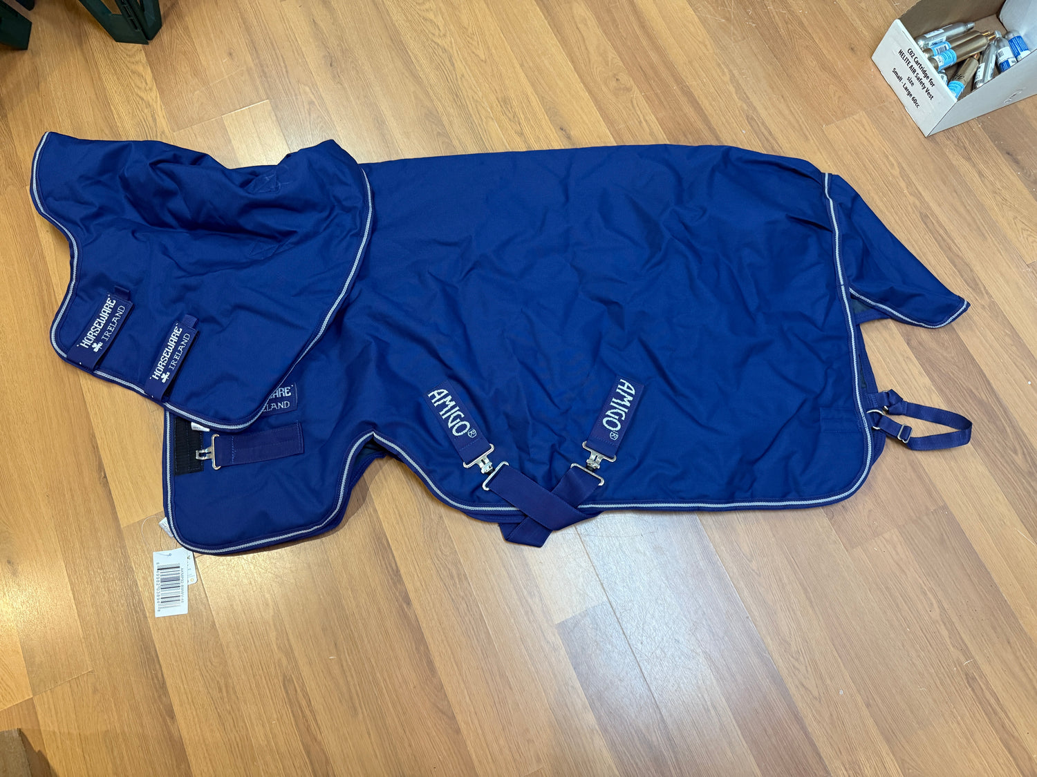 48" Amigo Horsewares 200g Blue Blanket w neck