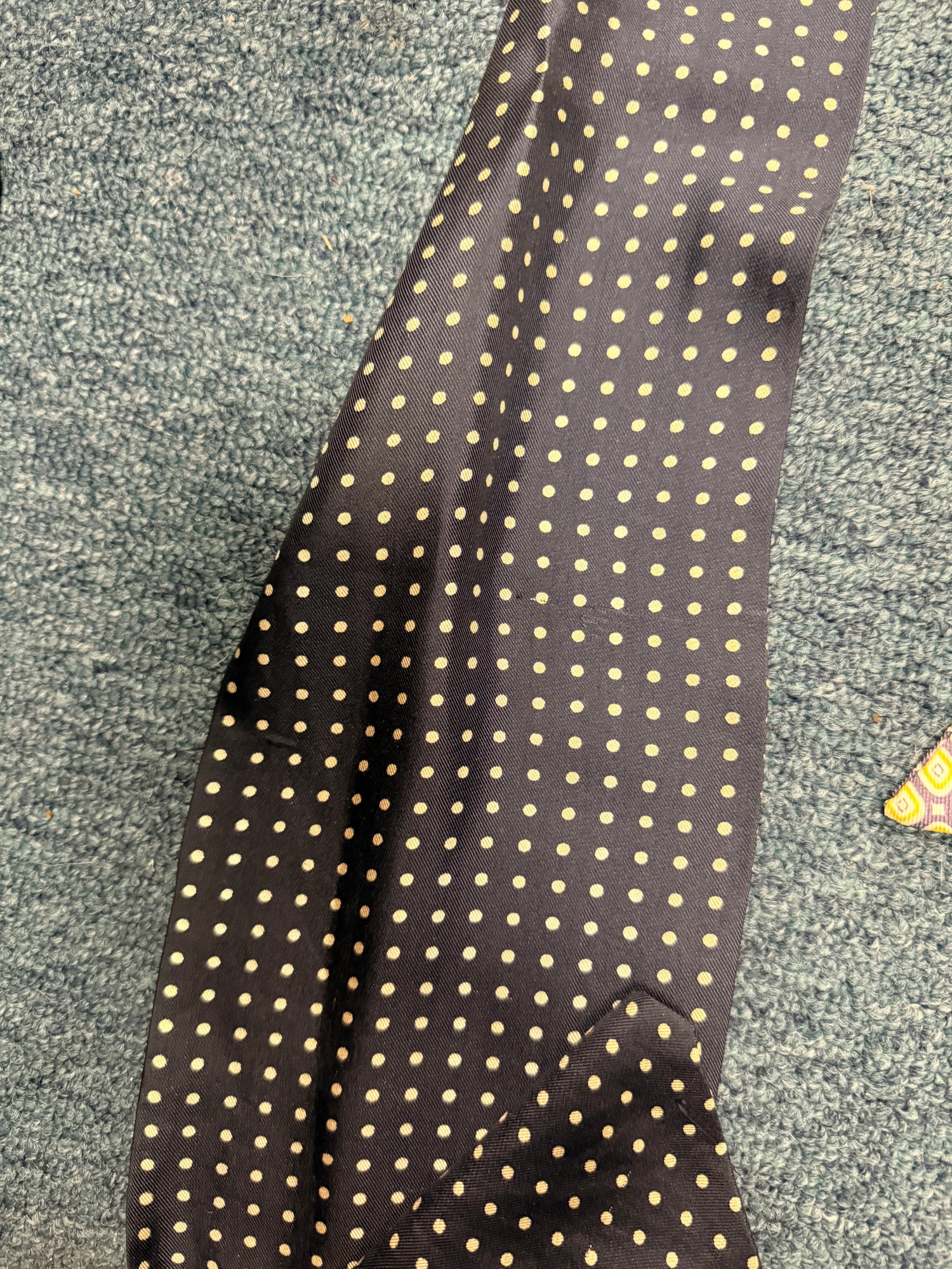 Women's silk stock ties