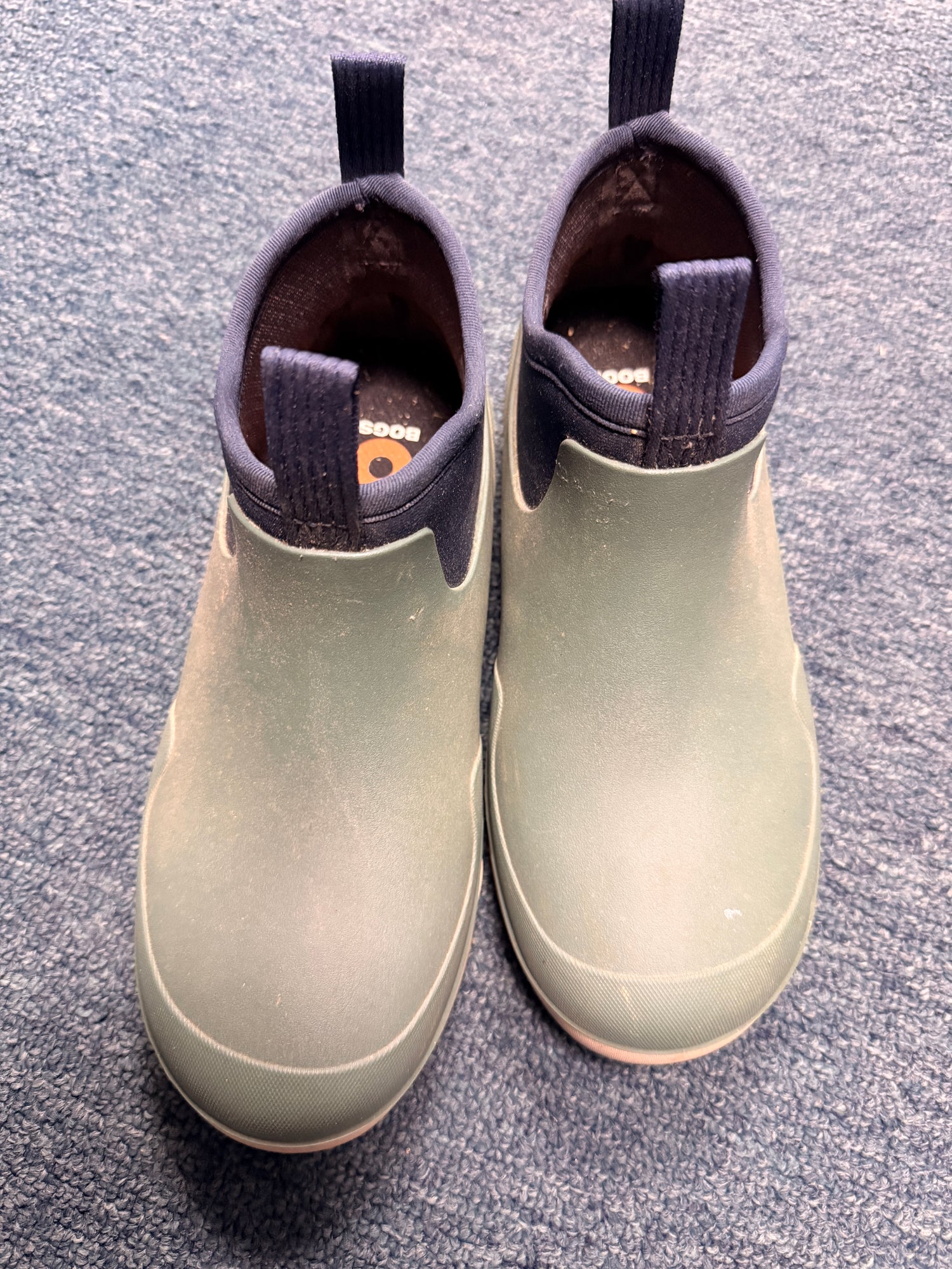 8 Women's Bogs muck style shoes green blue