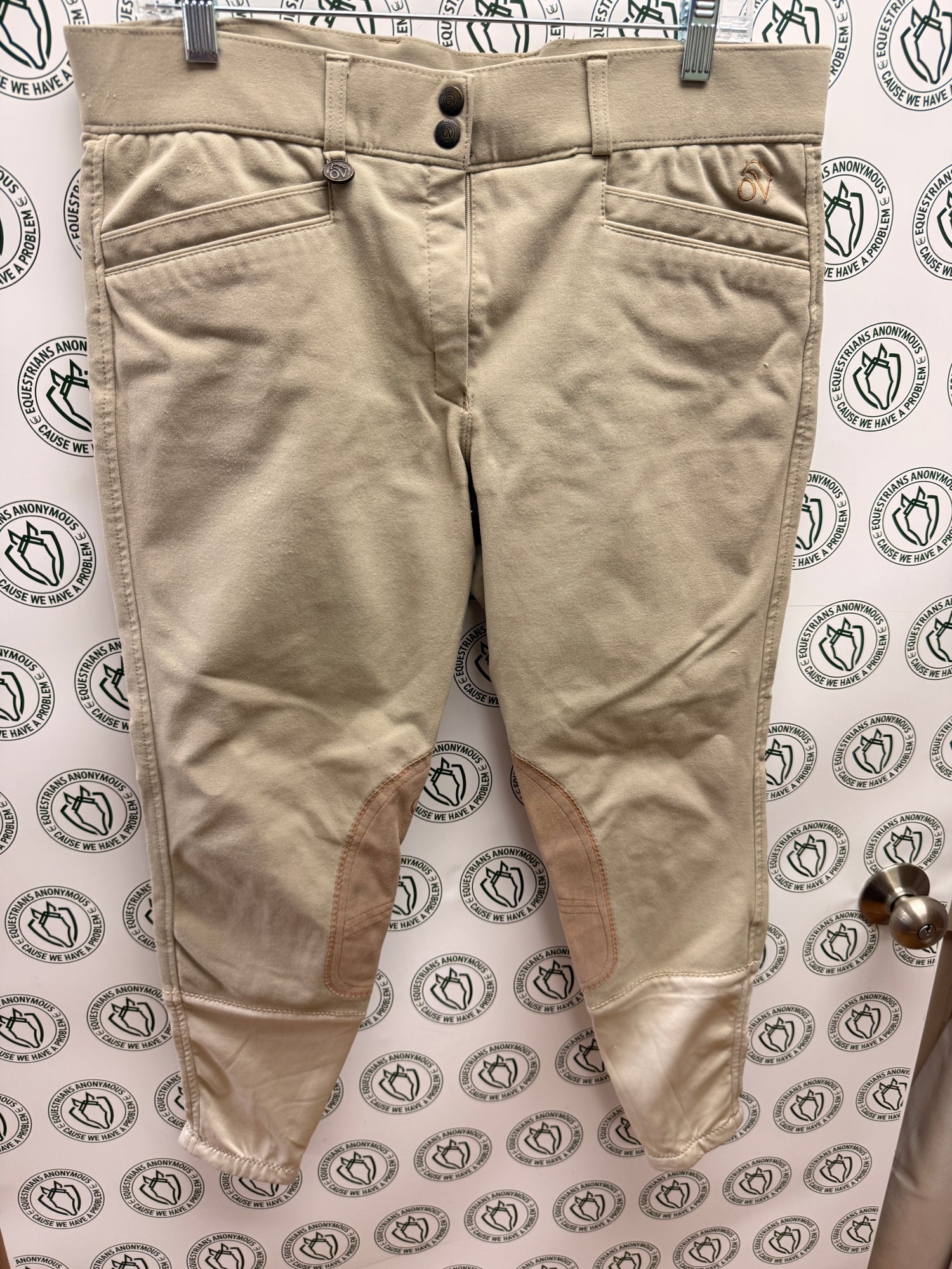 34 Women's Ovation Tan Breech