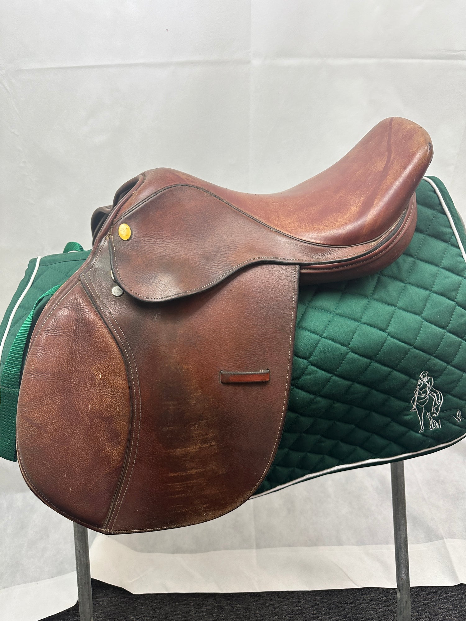 Saddle - Kincade English Saddle Seat 14.5 - Schooling Saddle