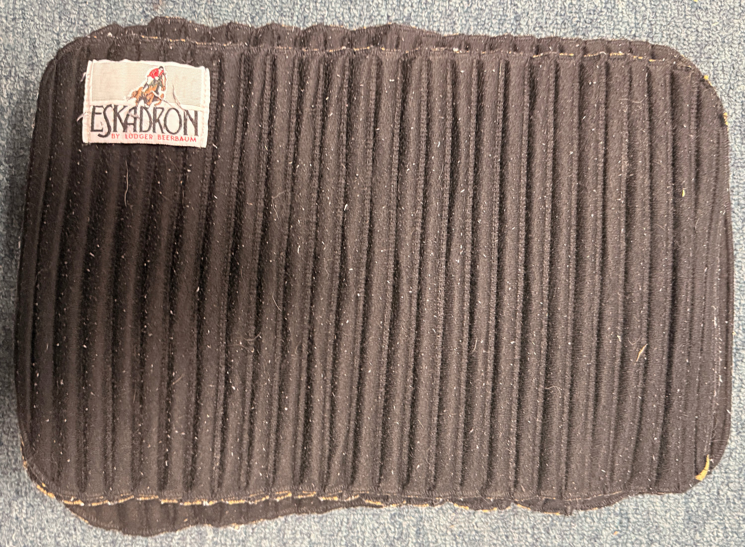 Eskadron Pillow wraps for horses