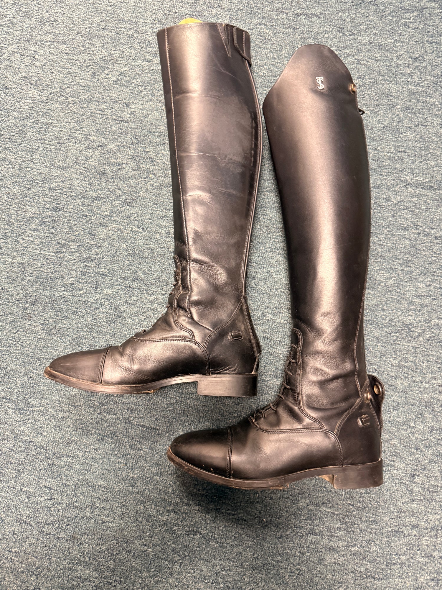 37 Women's size 6.5 - 7 Tredstep Tall Field boots Black