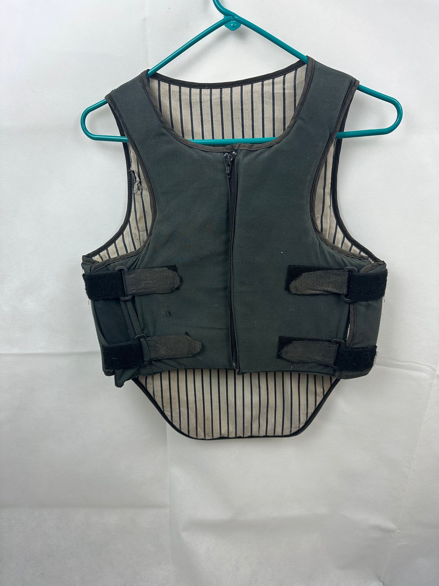 Eventing safety hard shell vest