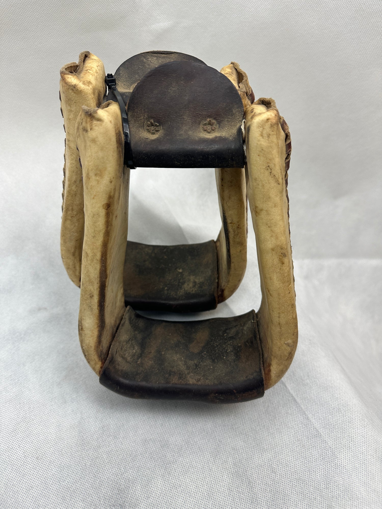 Pair Western Stirrups