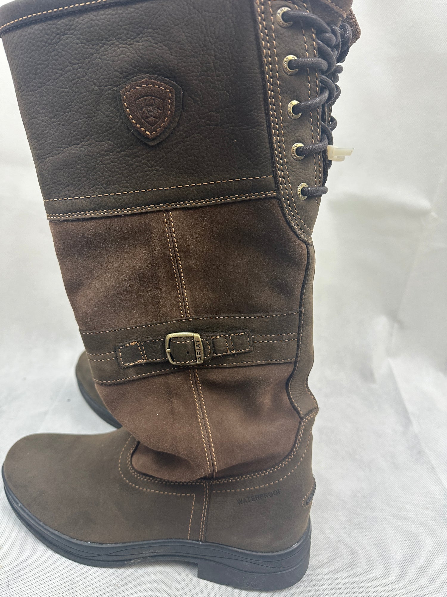 Women's Ariat Barn Boots Brown New Size 10B