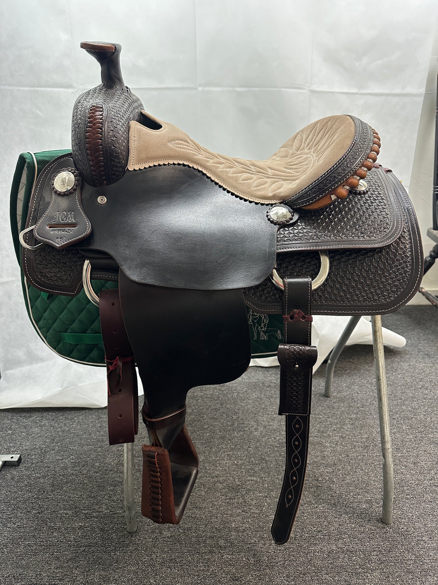 Saddle - Western Martin Ranch / Trail Saddle Seat 16 Gullet 7 inch FQHB