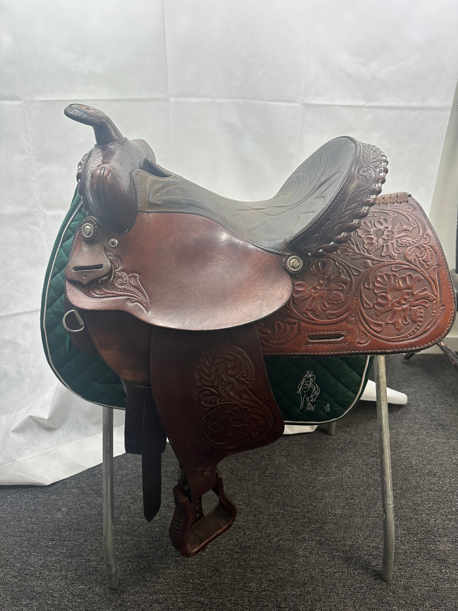 Saddle - Western TexTan 15 inch seat