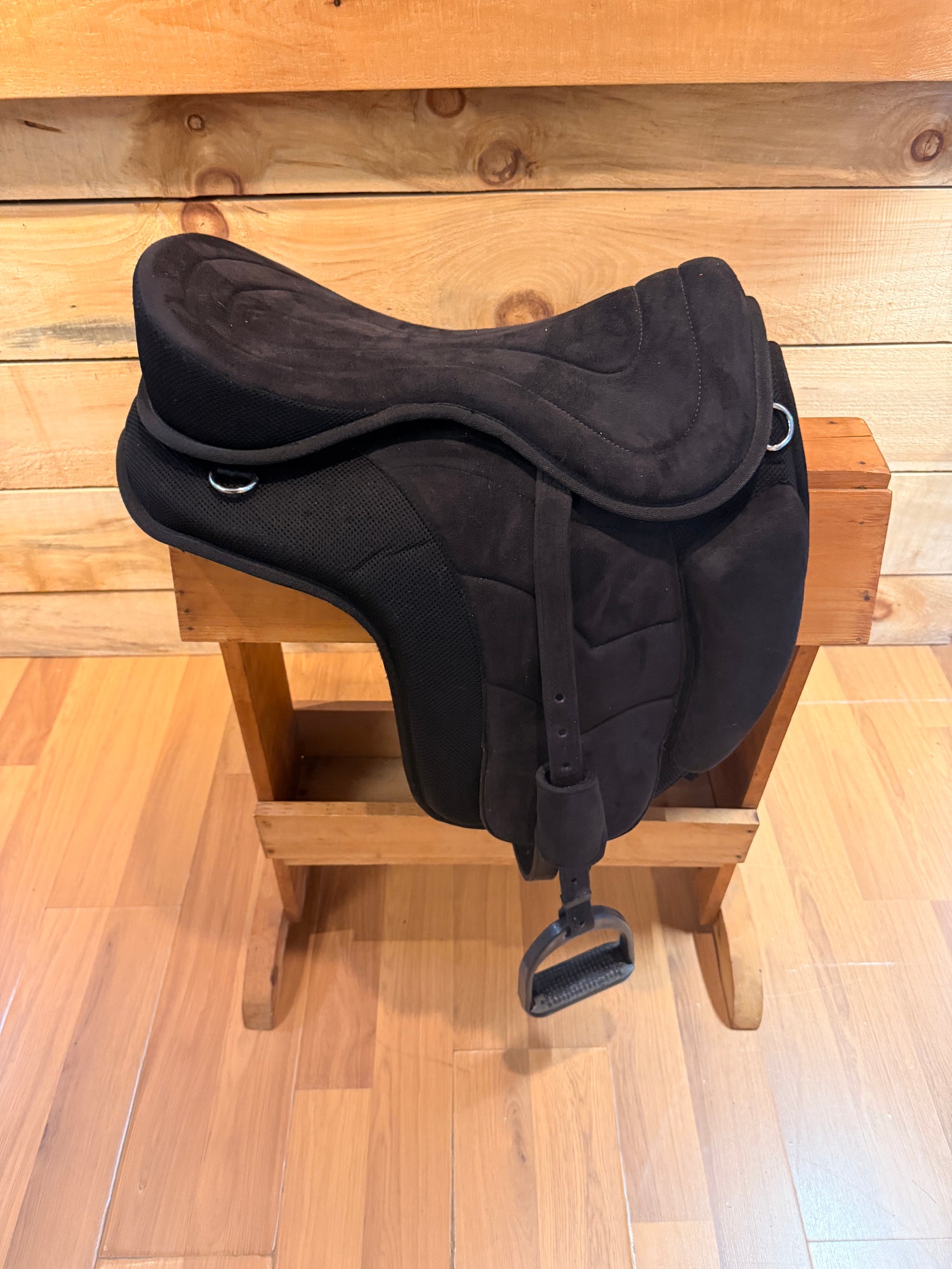 Saddle - English AP 17" Seat  "Soft ride Like" Synthetic Suede