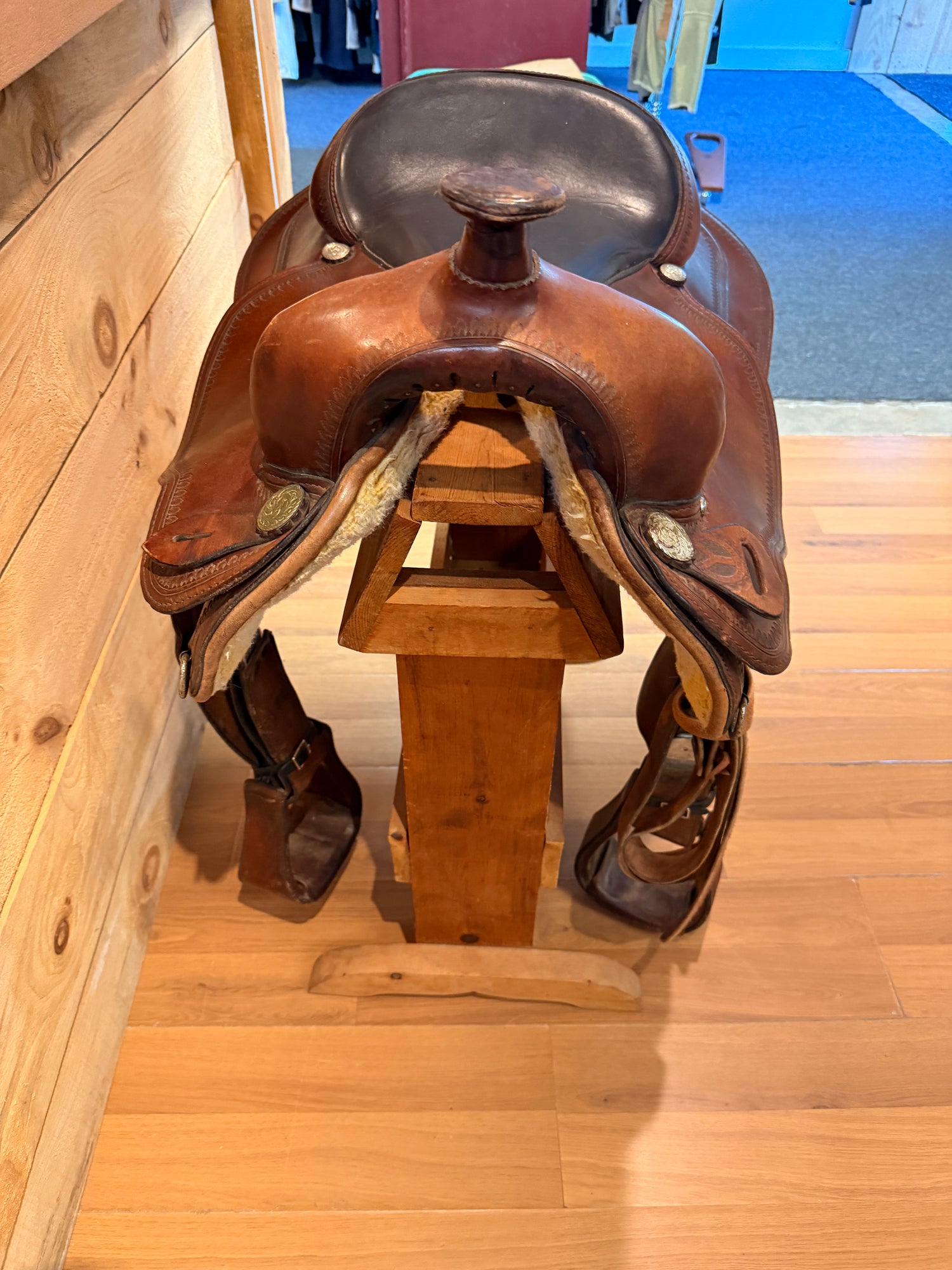 Saddle - Western 18" Circle Y Flex Tree