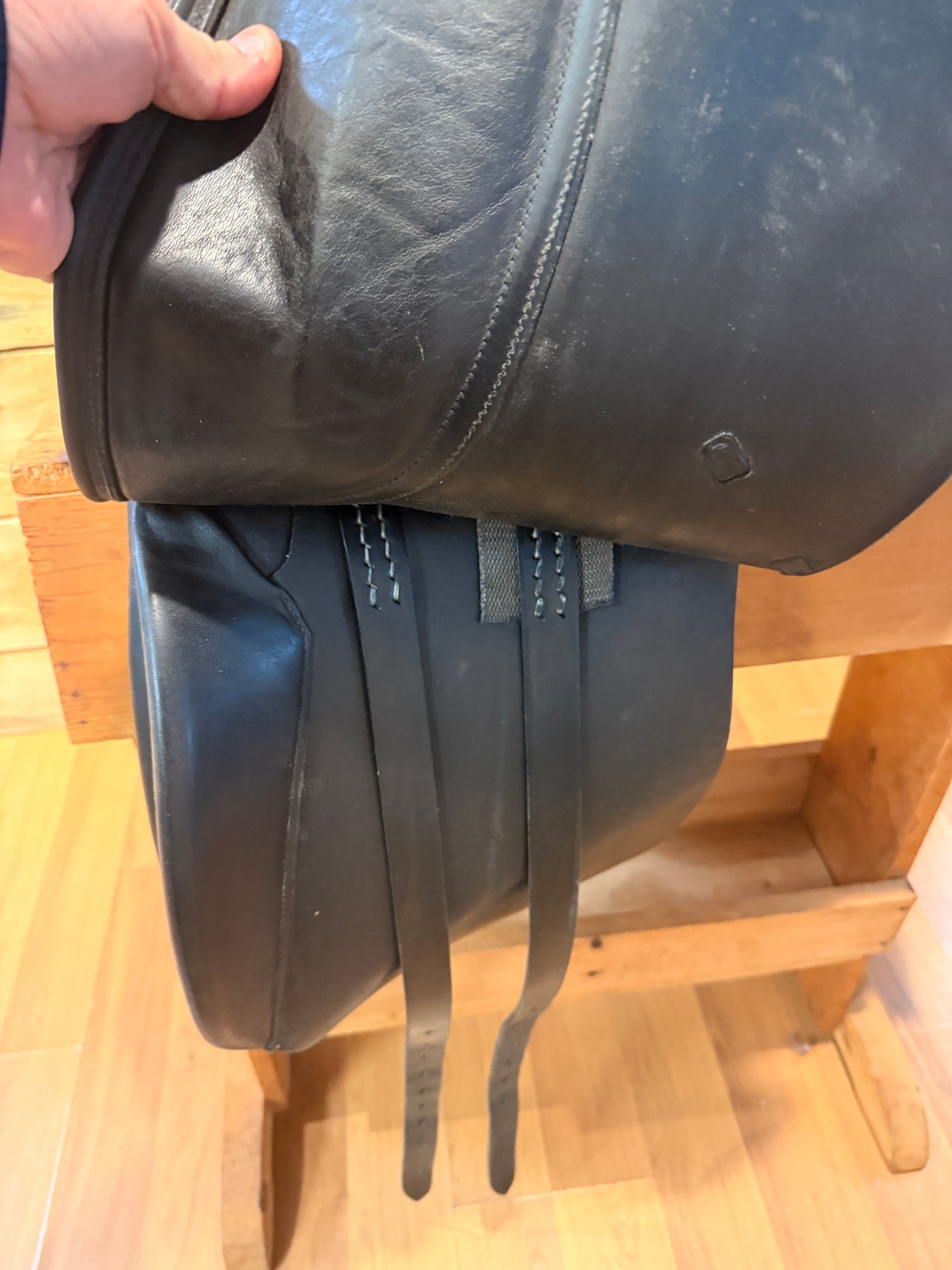 Saddle - Dressage 17" Roosli Sattel Bau