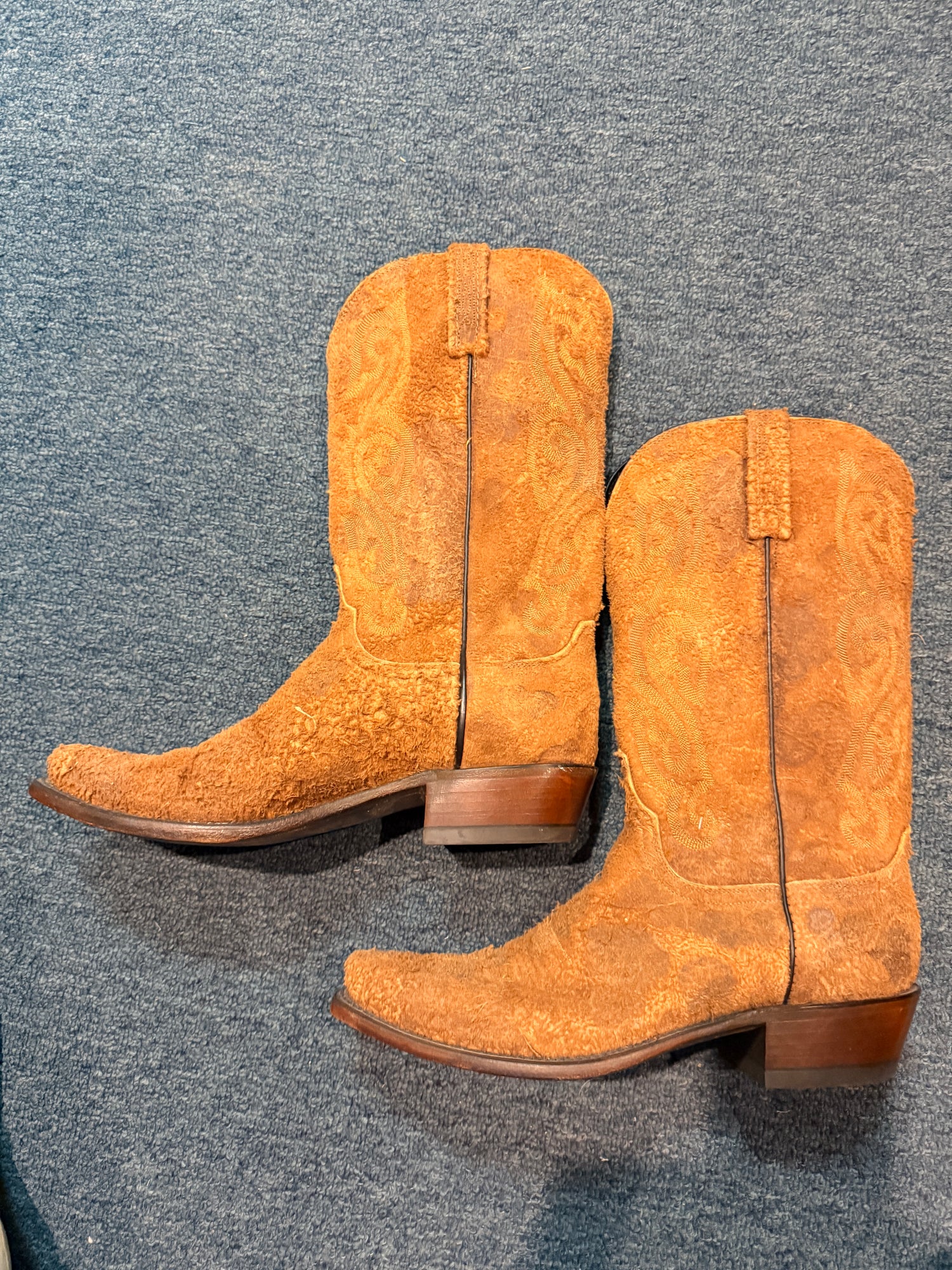 10.5 Men's rawhide Lucchese cowboy boots