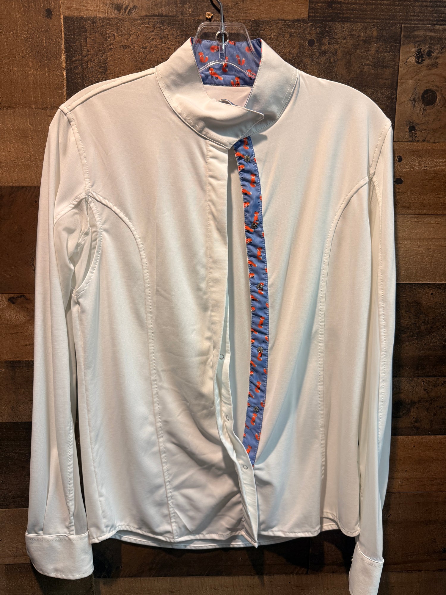 women's piper white show shirt with Fox print