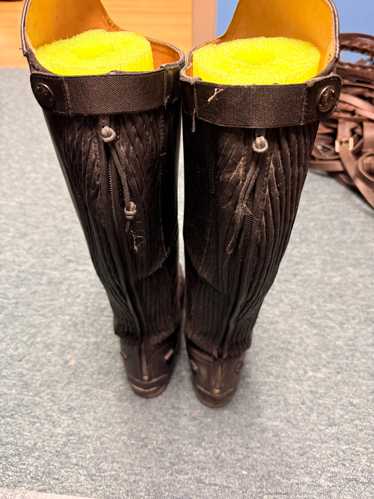 9 Women's Ovation Field boots XW calf Reg Height