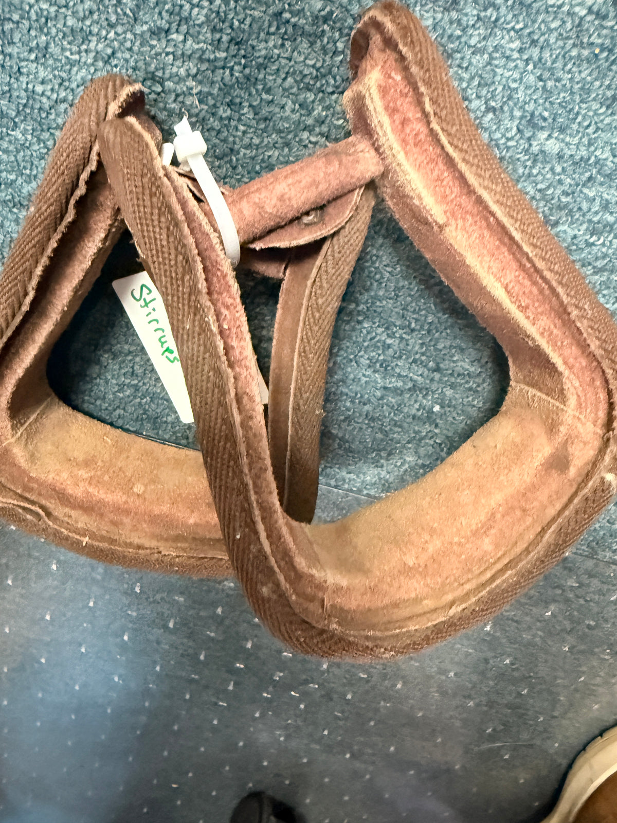 Youth western saddle stirrups