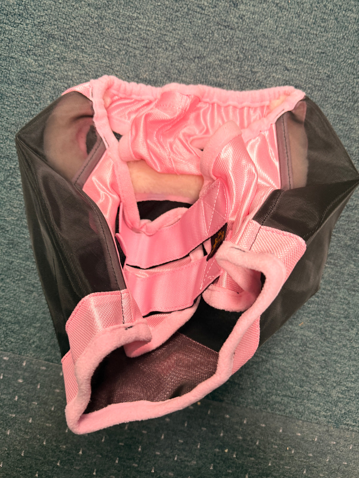 Teke horse fly mask with out ears Pink Full size