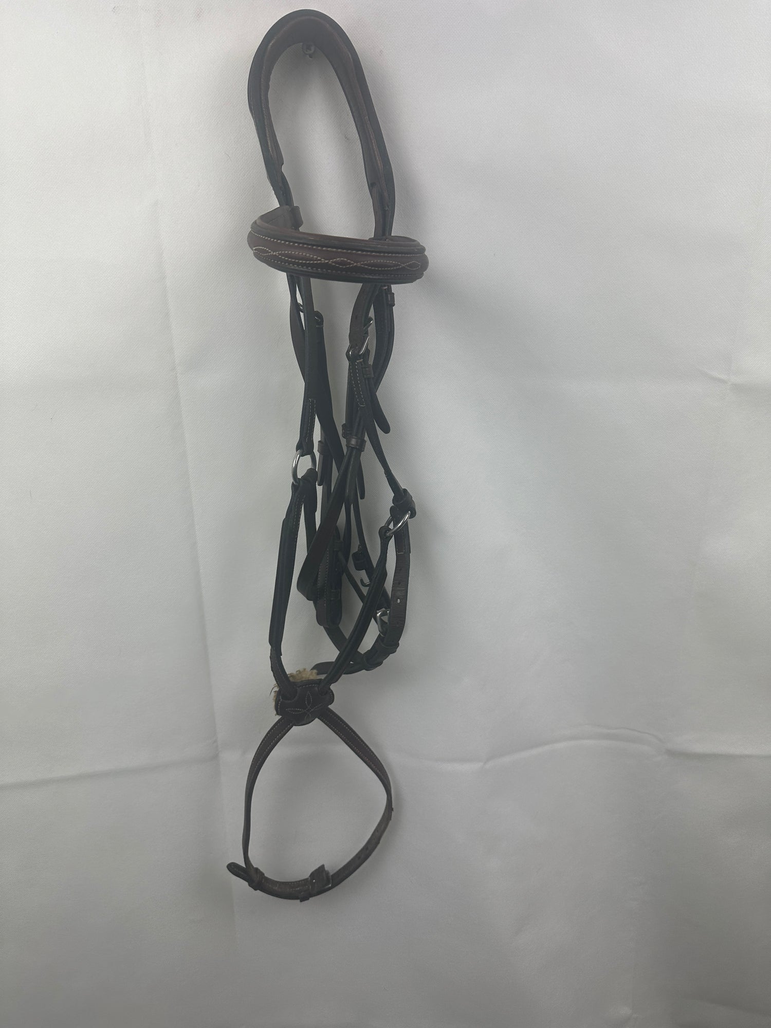 Hadfield Red Barn English Bridle with figure 8 nose band NO reins