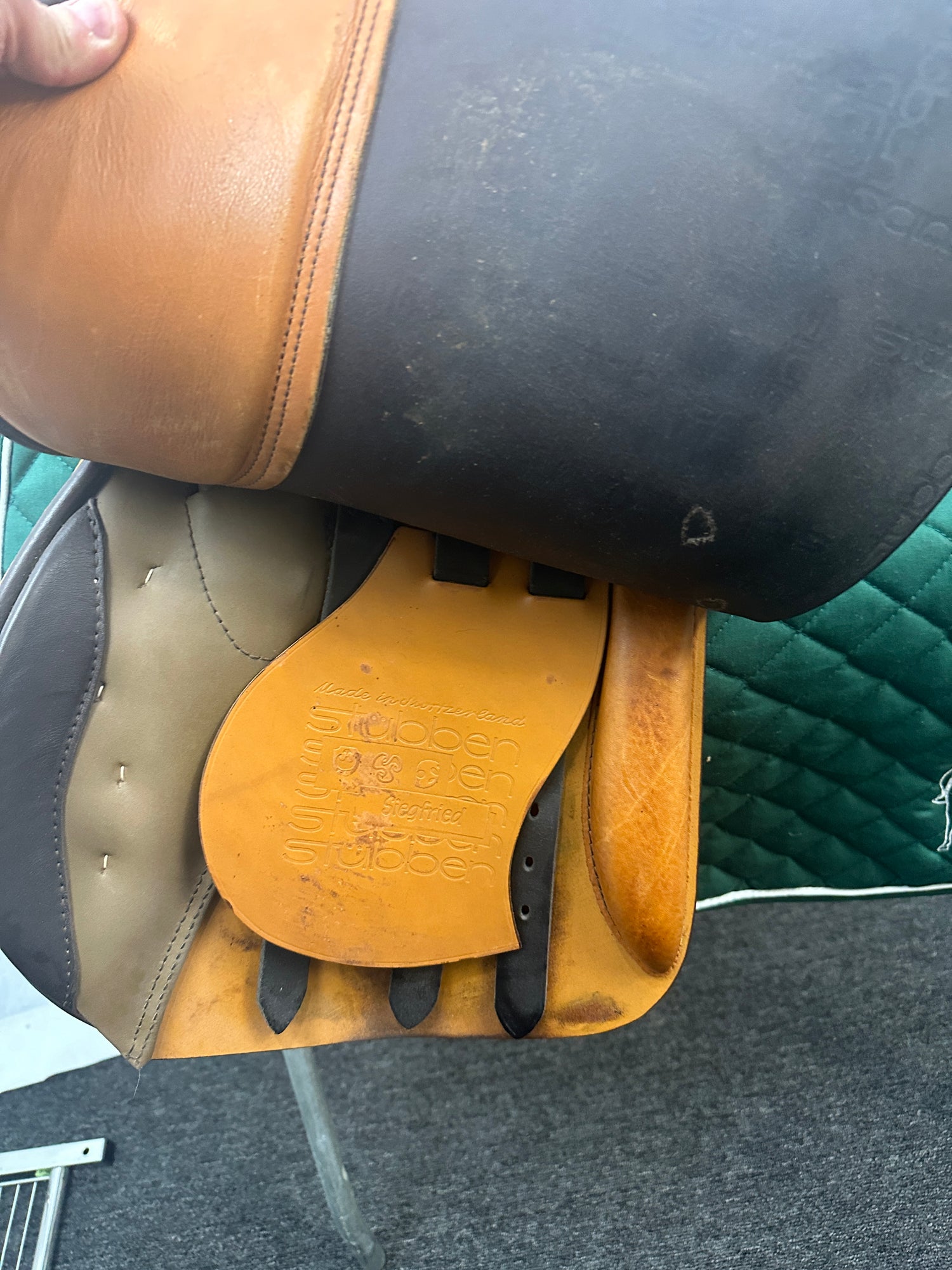 Saddle - Stubben USS Siegfried English Saddle Seat 17 inch