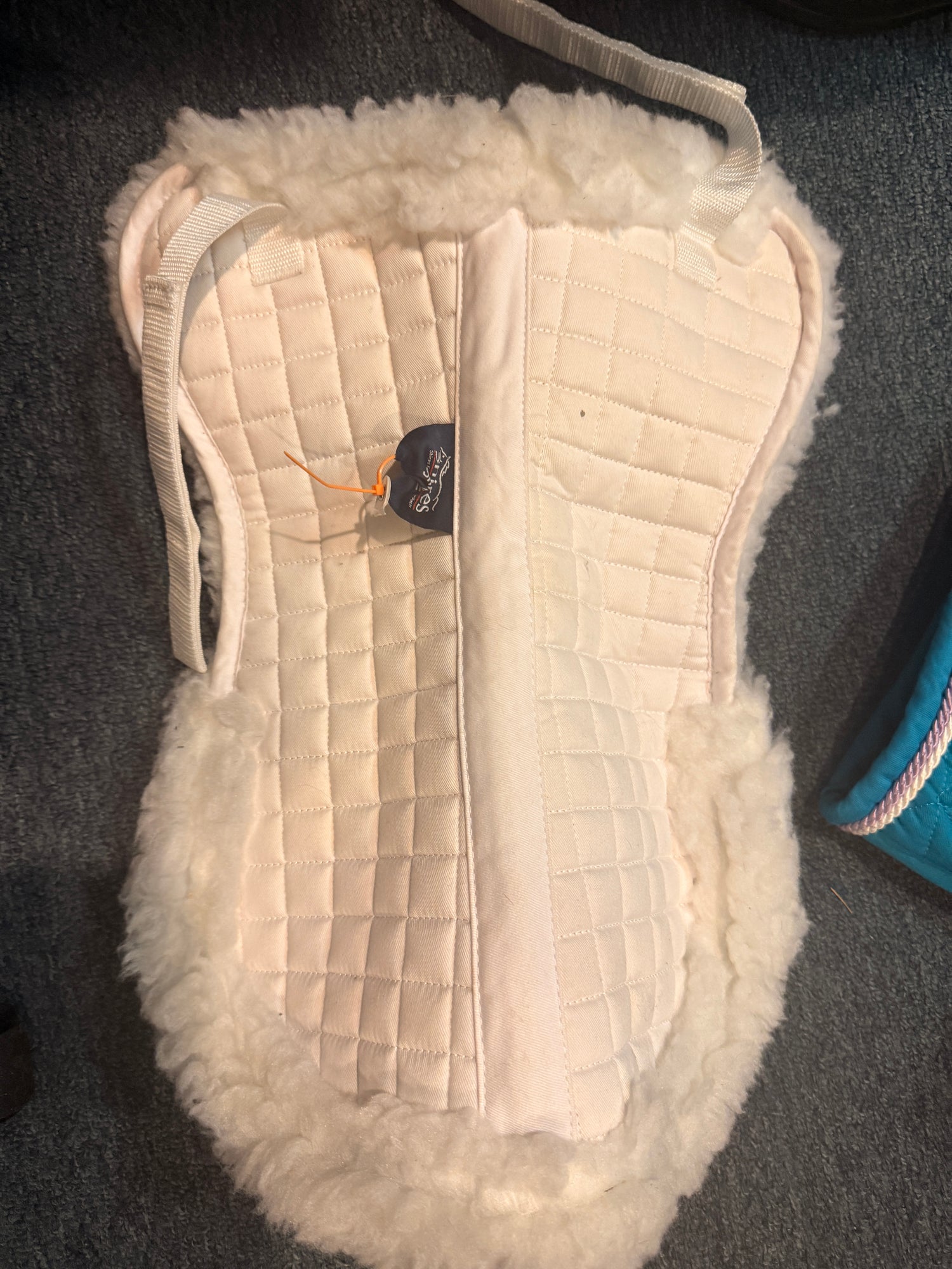 15" Shires Fleece Half pad