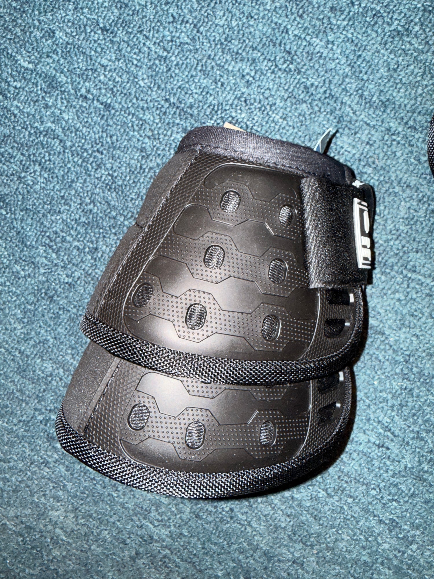 Majyk Equipe overreach bell boot