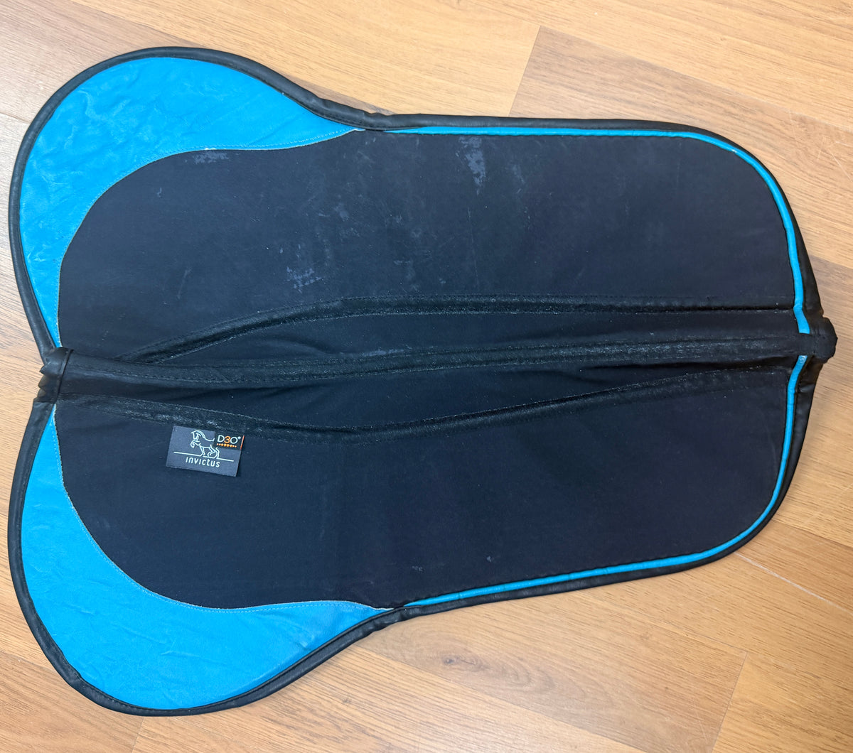 Invictus Half Pads English style