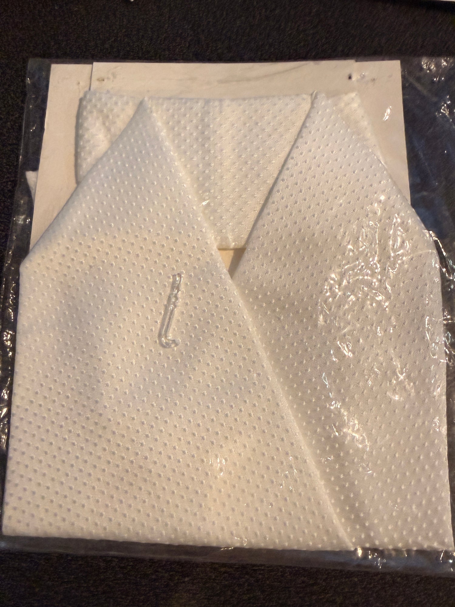 Show Quest Tied Vintage Stock Devises White Adult