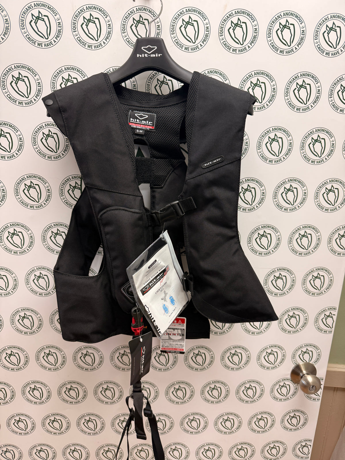 S-M Hit Air Vest SV3 - New with 1 C02 Cartridge