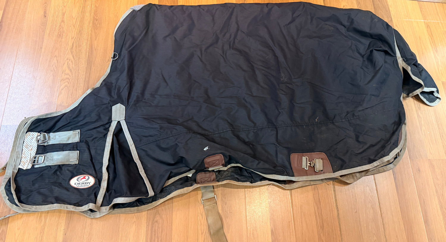 68" Derby Orignals 300 gram fill Horse blanket