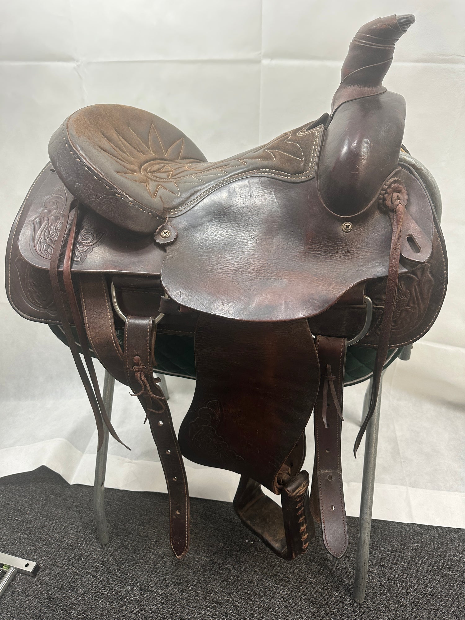 Saddle - Western Circle A Roper Saddle 16" seat