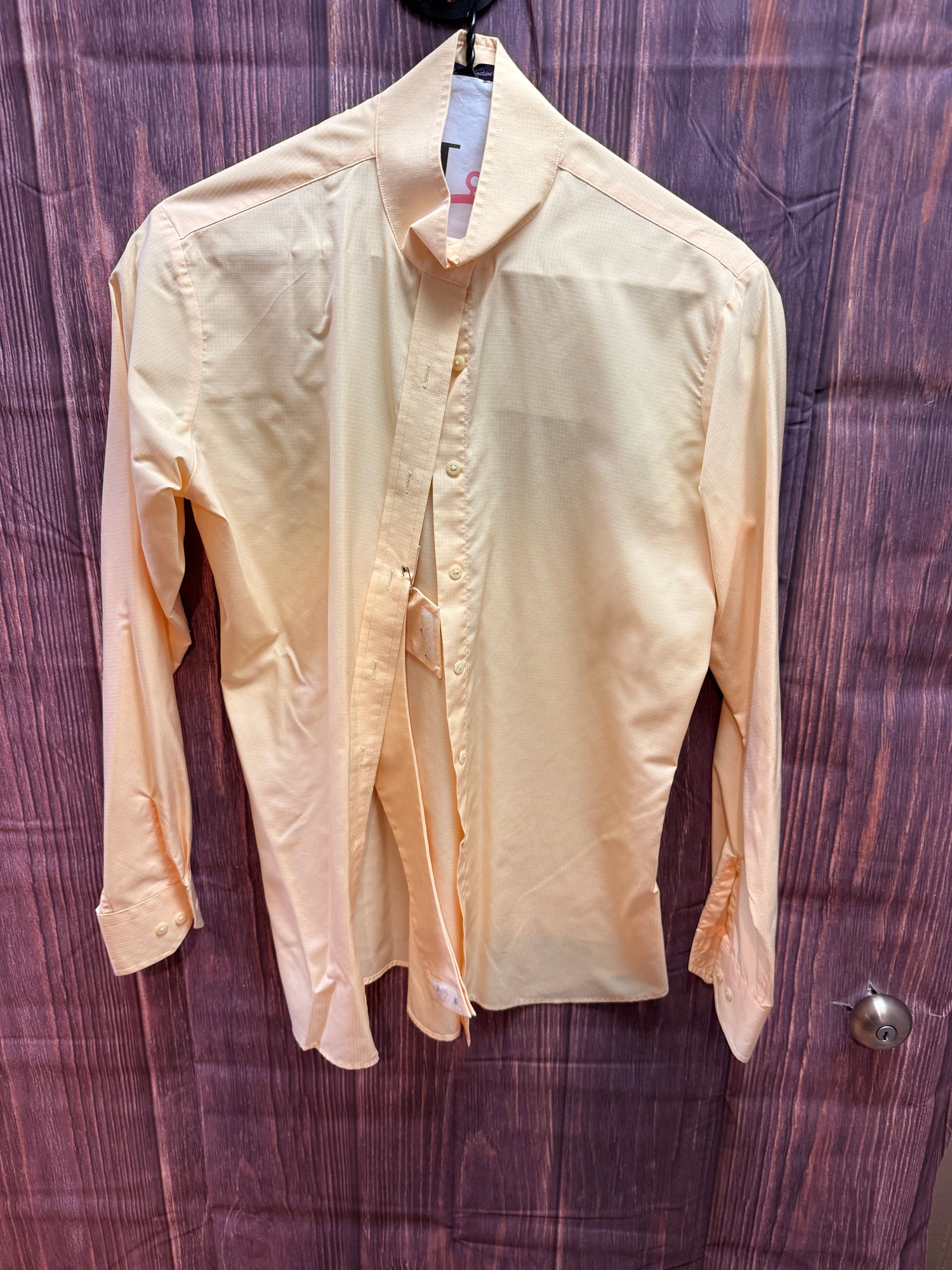 women's show shirts most of collars