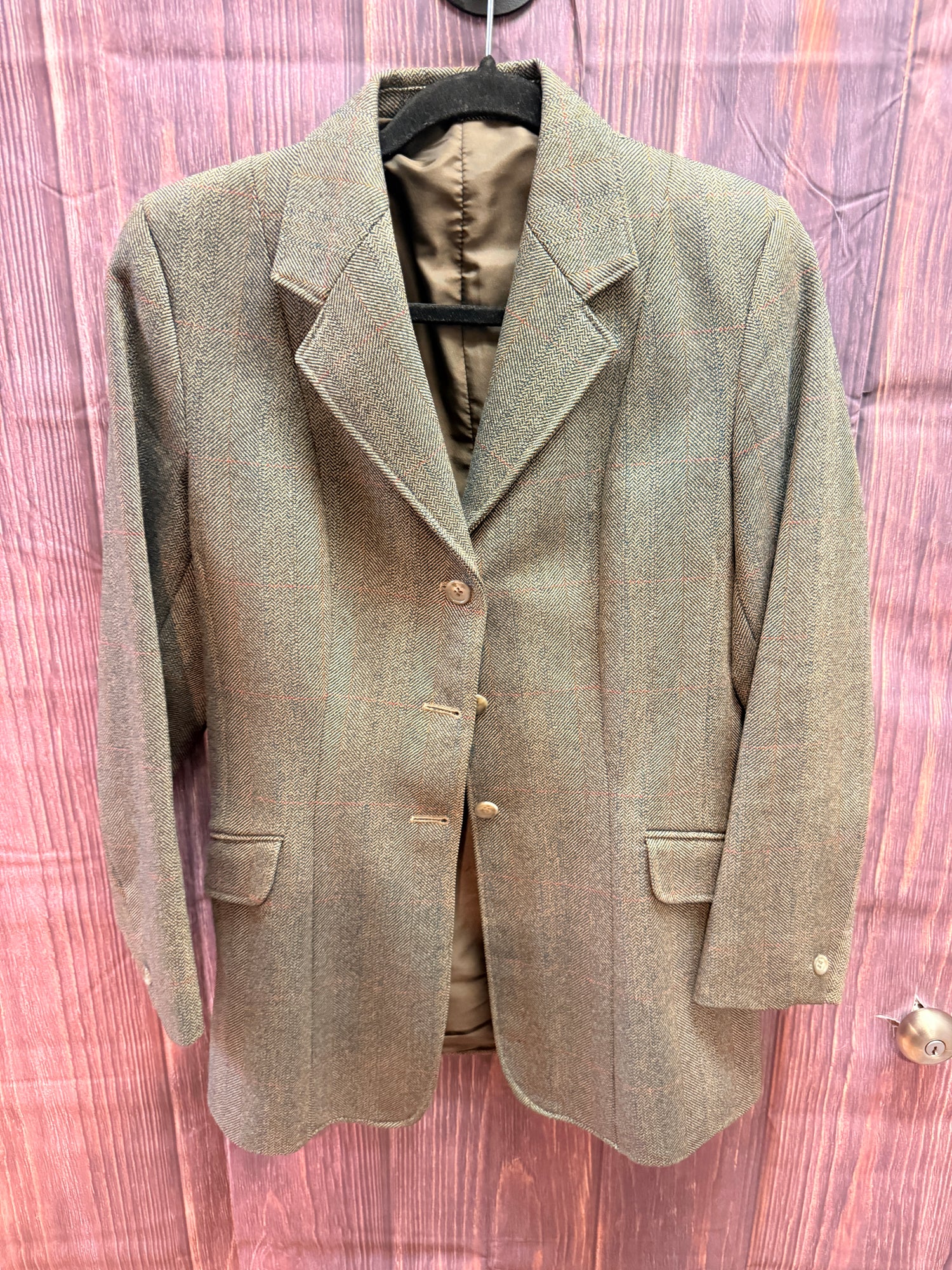 38 Women's Tweed Coat