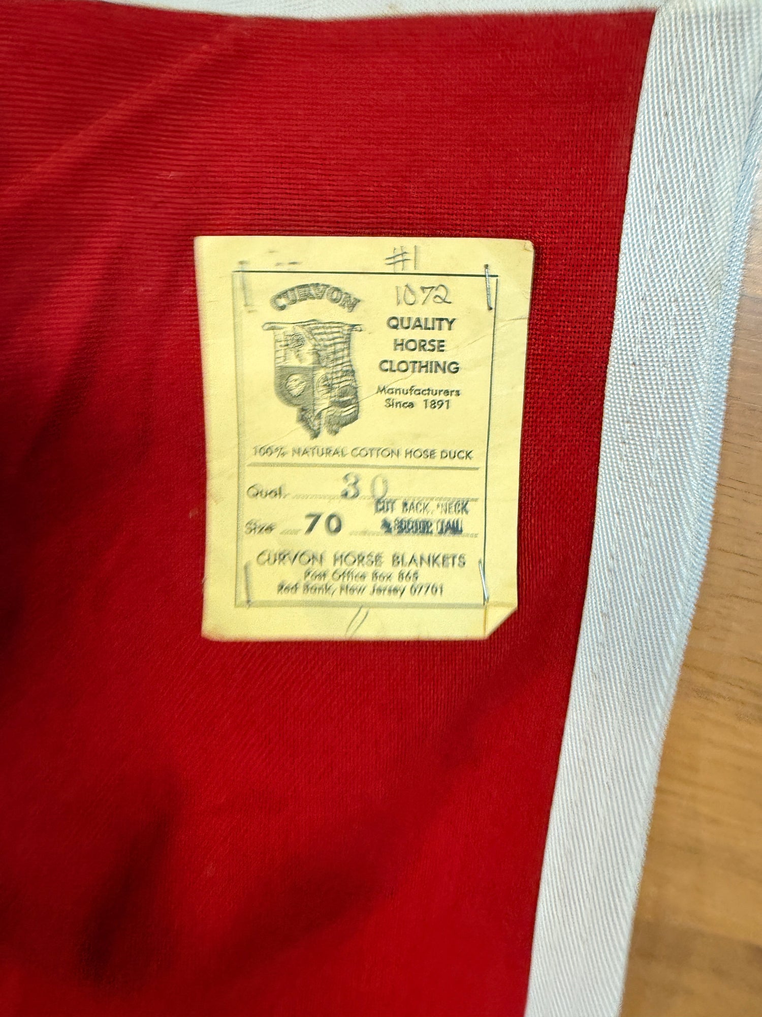 Curvon Horse Blanket RED Holiday Stable Sheets