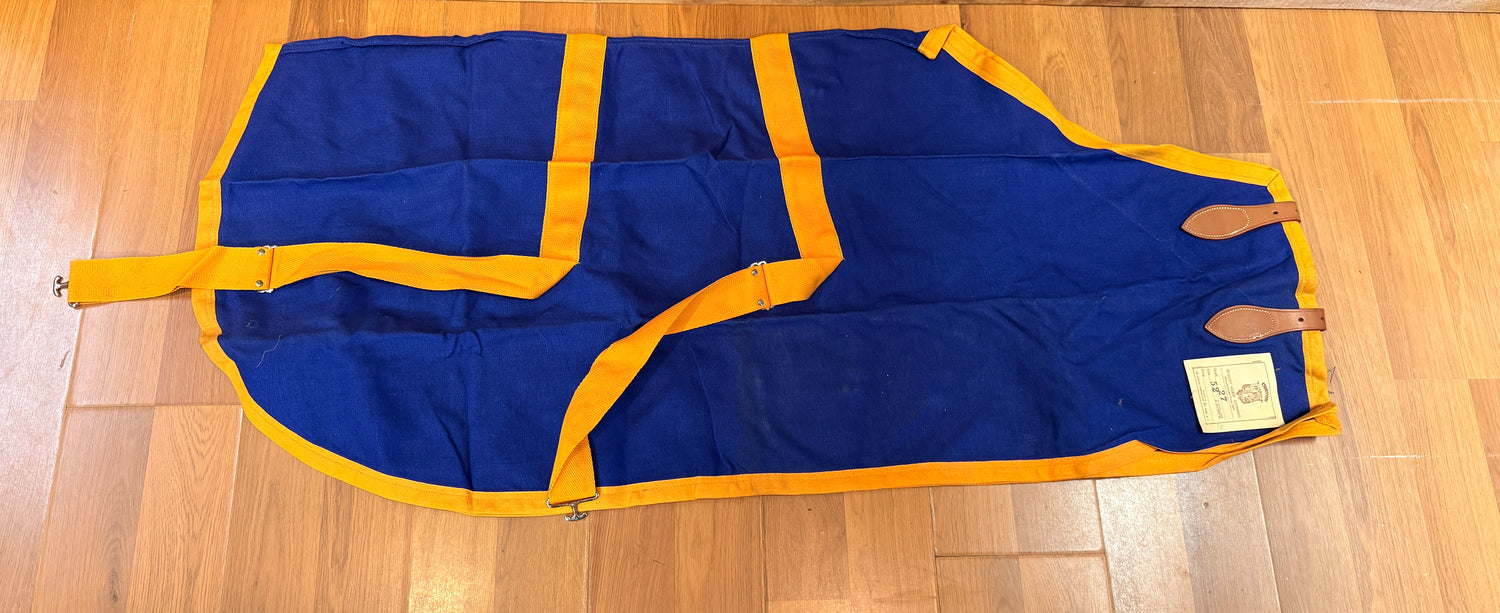 Curvon Show / Stable Sheets