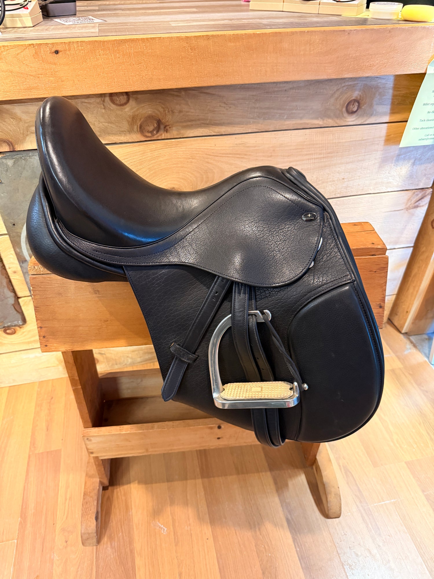 Saddle - English AP 16" Smith Worthington High Back