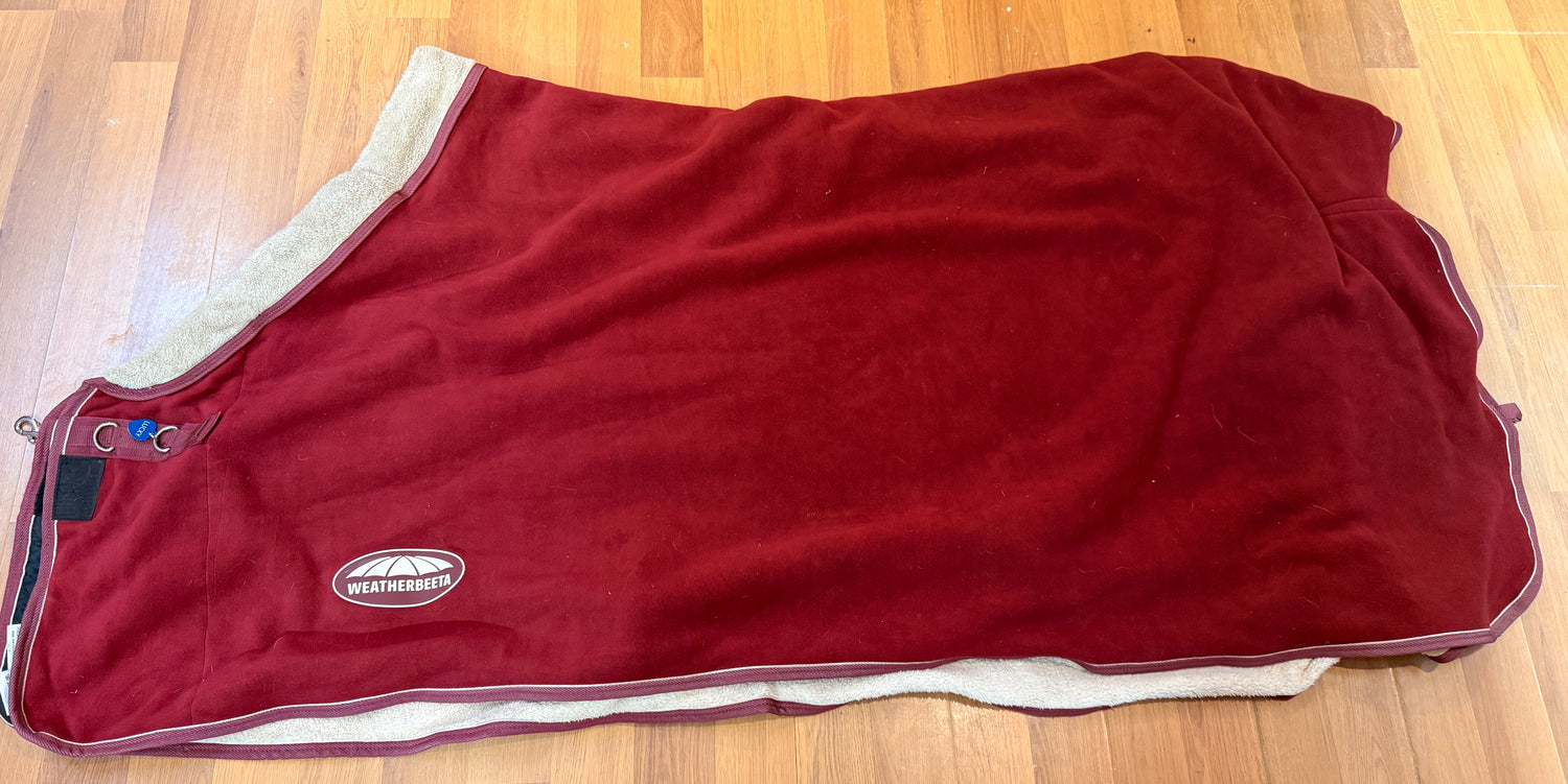 78 Weatherbetta Red Sherpa Cooler
