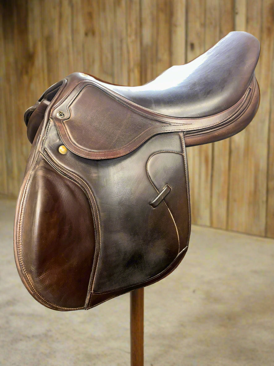 Saddle - English H/J 18" Dover Circuit Premier Victory RTF Saddle