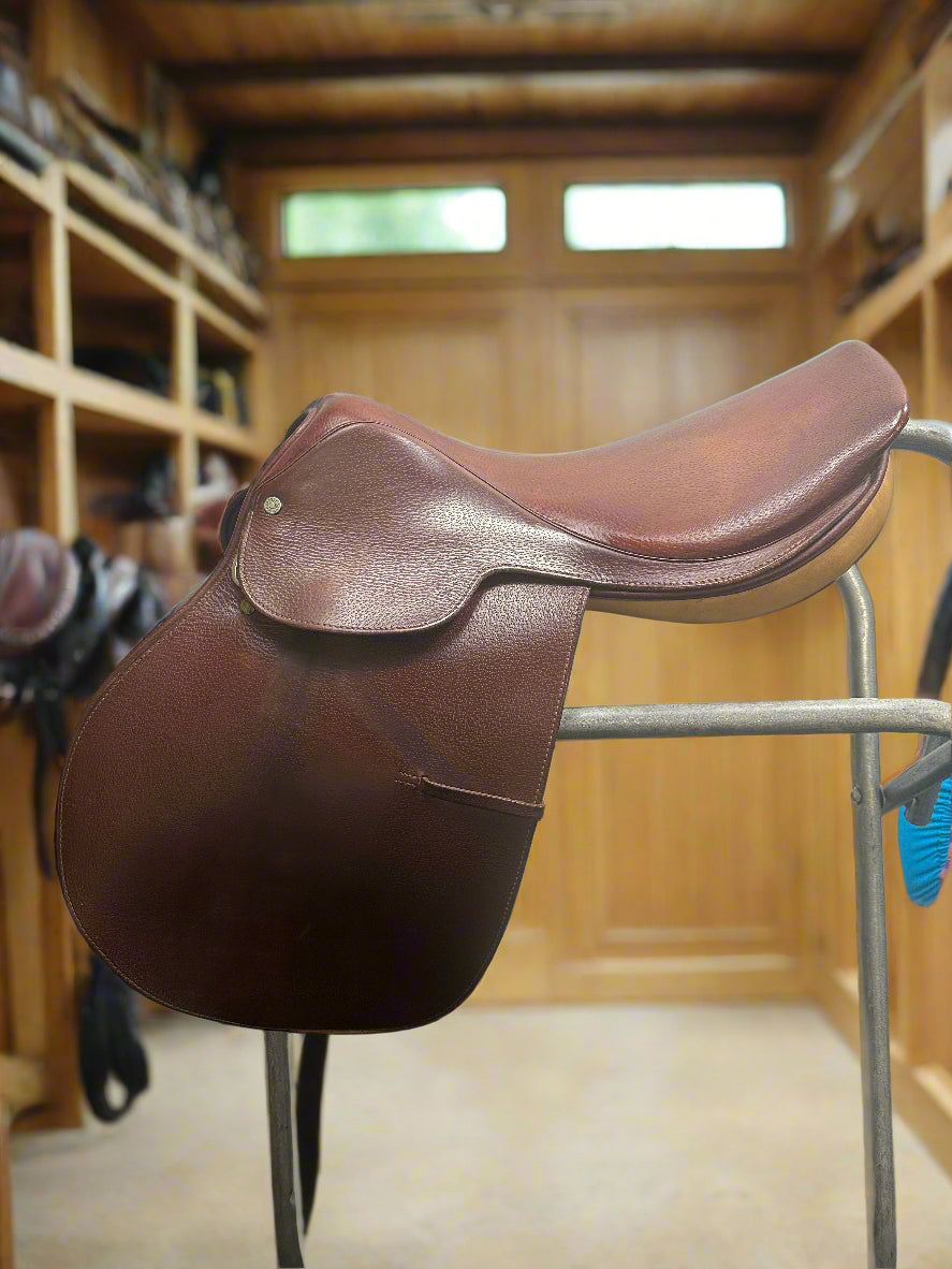 Saddle English - Crosby Close Contact 17" seat