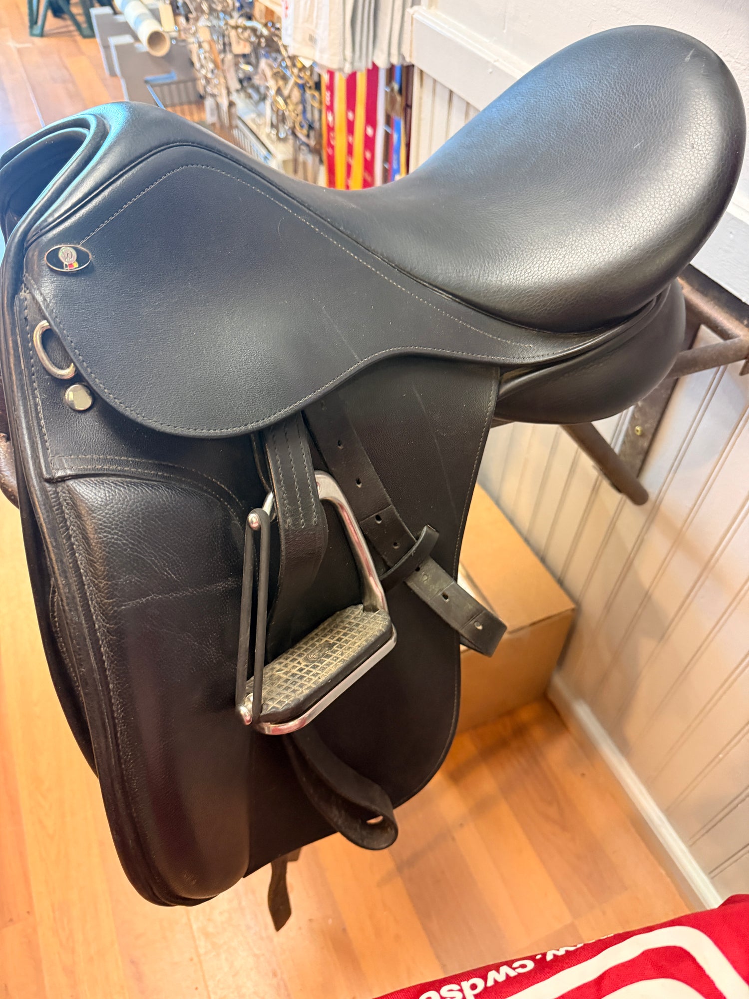 Saddle - Dressage 15.5" Waldhausen Adjustable Gullet