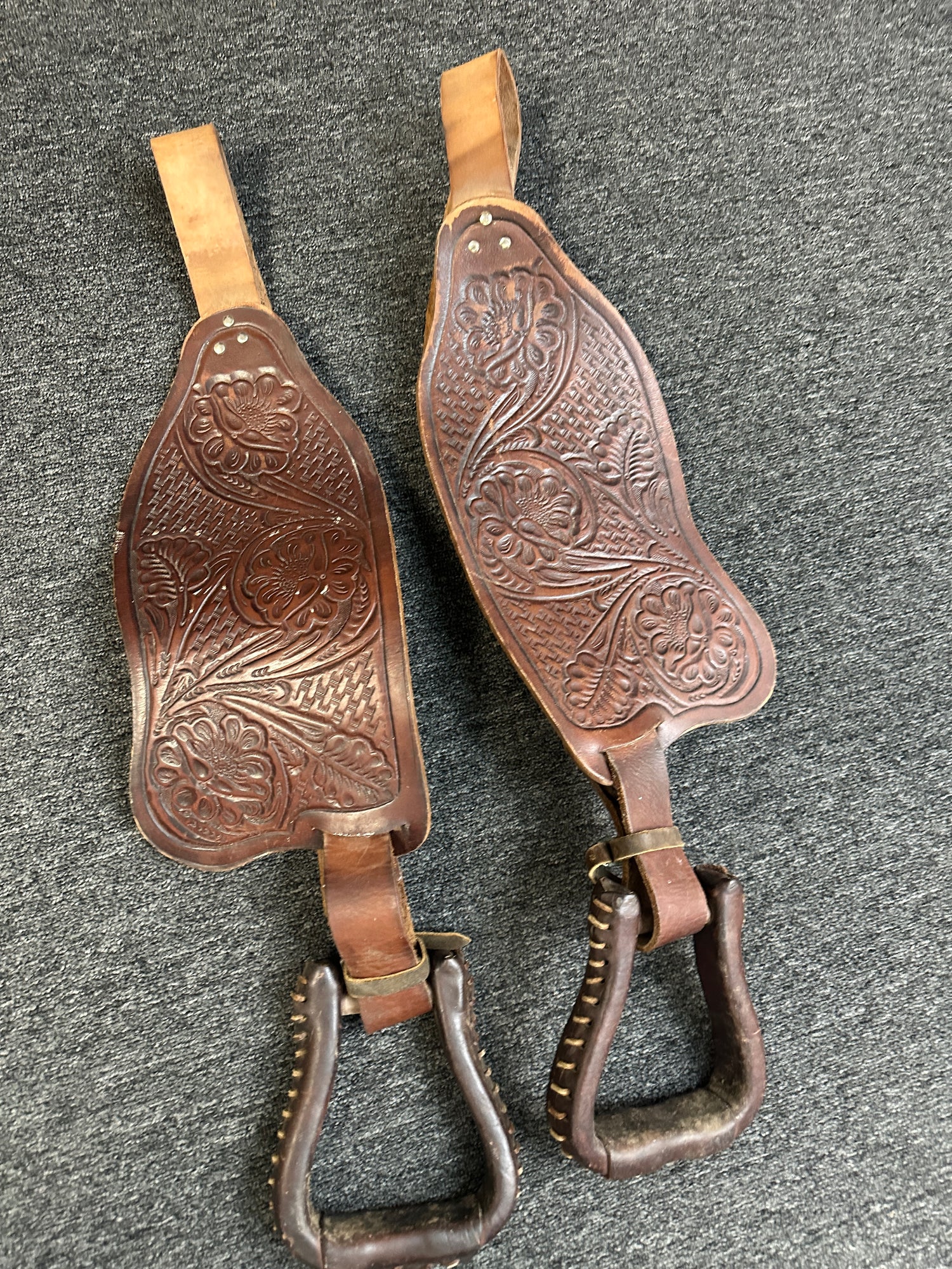 Western Saddle Fenders with stirrups