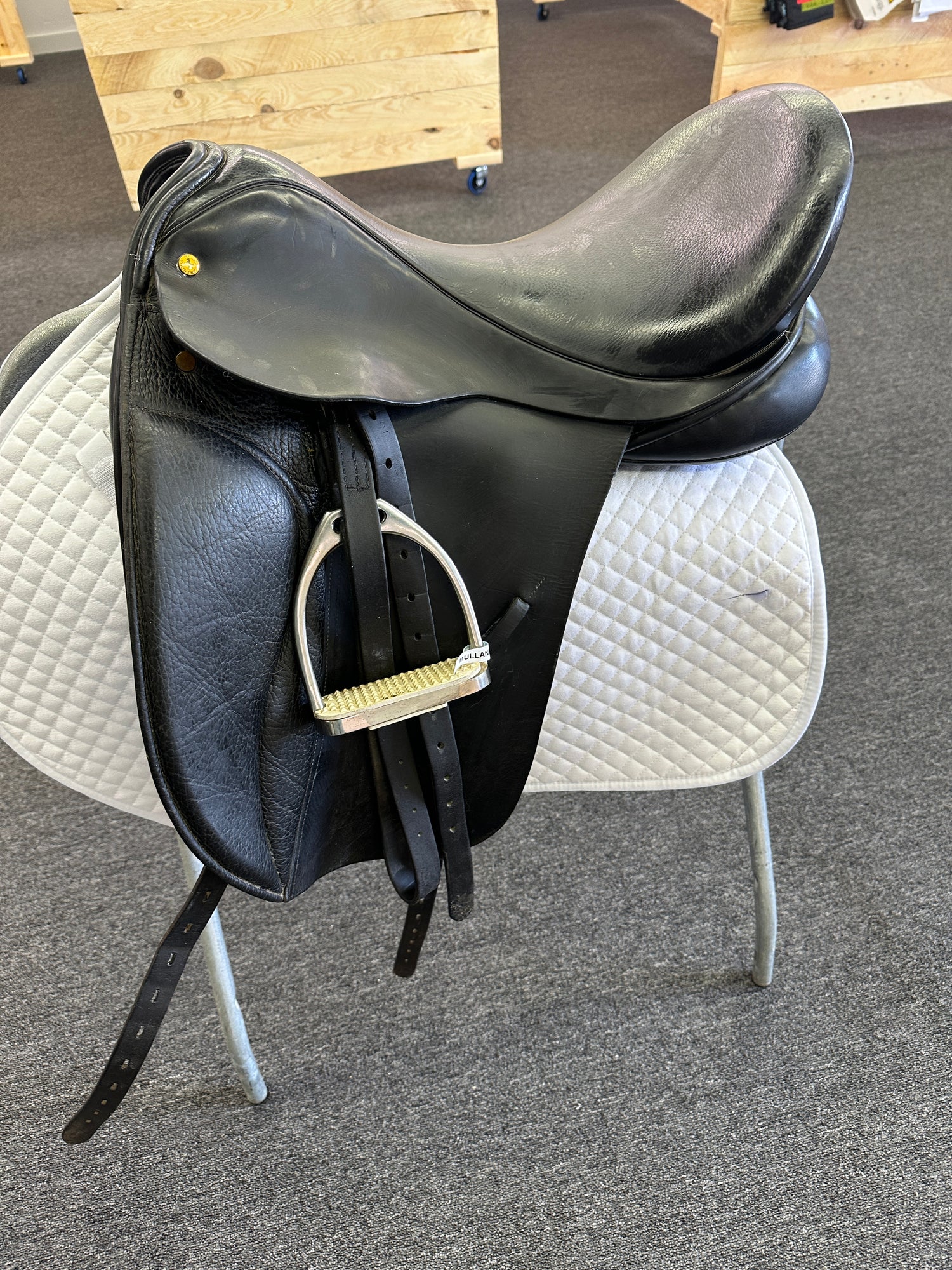 Dressage Saddle - Black Country Dressage Saddle Seat Size 18