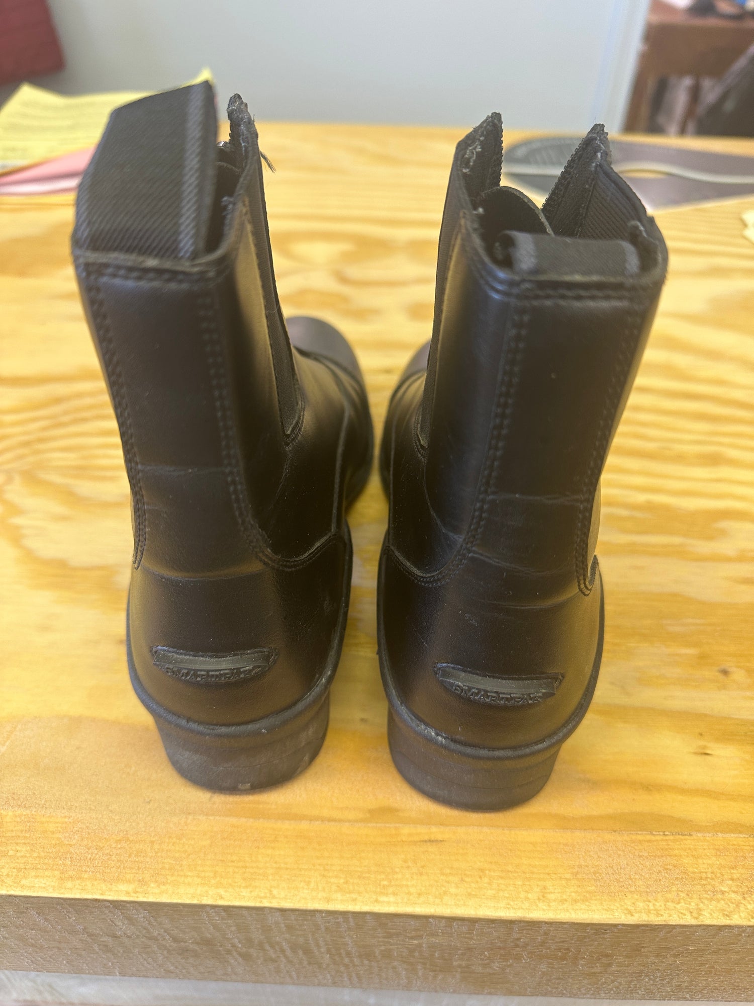 Women's size 7 paddock boots, smartpak size 7